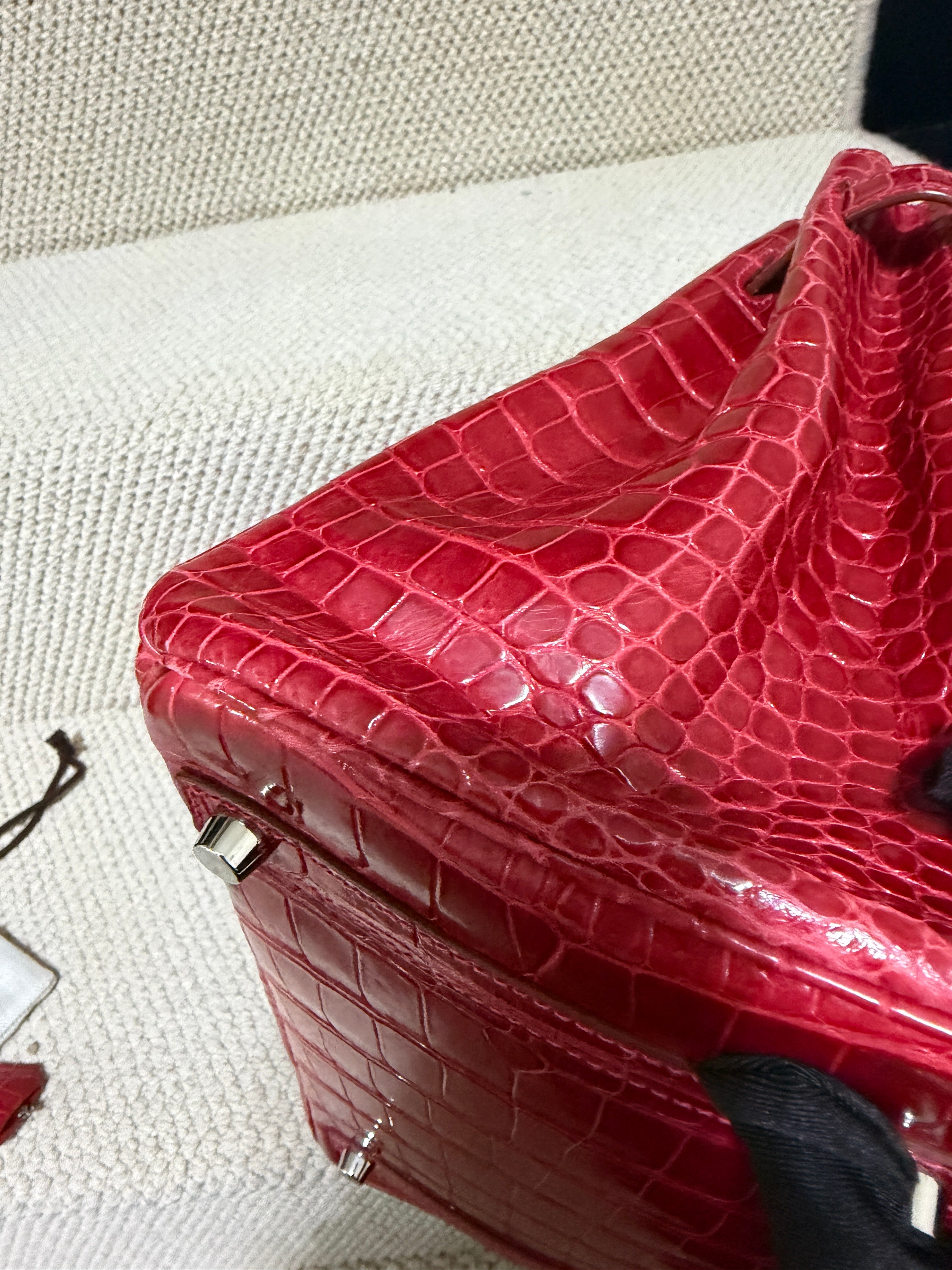 Hermès Birkin 30 – Shiny crocodile – Bougainviller– Square M (2009) – Palladium Hardware