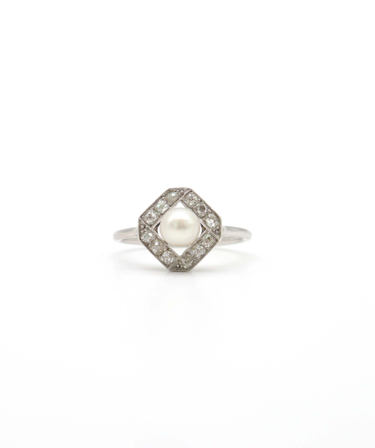 An Art Deco Pearl and Diamond Ring WA23076