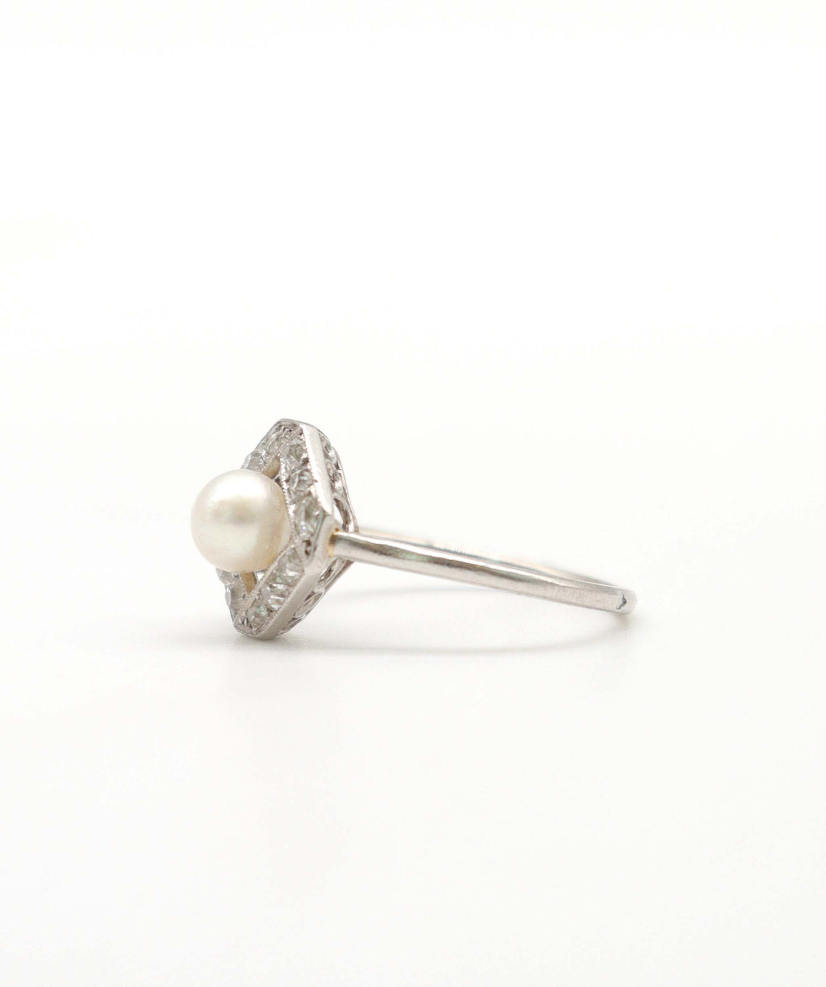 An Art Deco Pearl and Diamond Ring WA23076