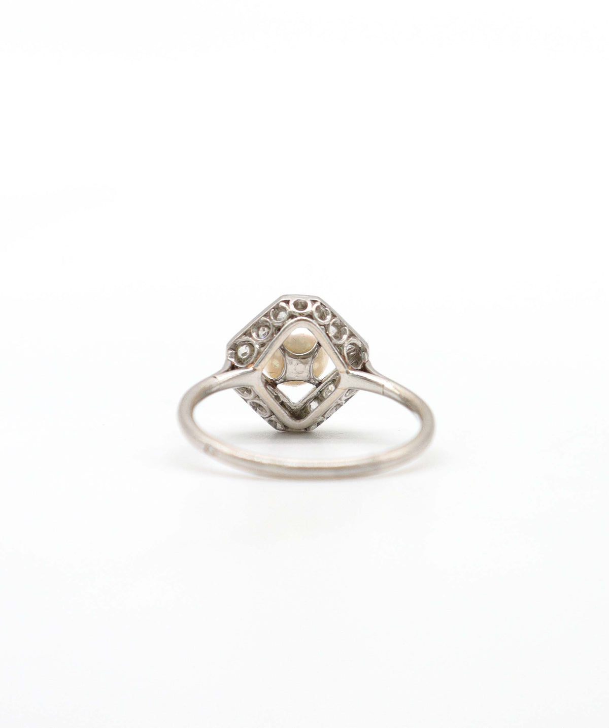 An Art Deco Pearl and Diamond Ring WA23076