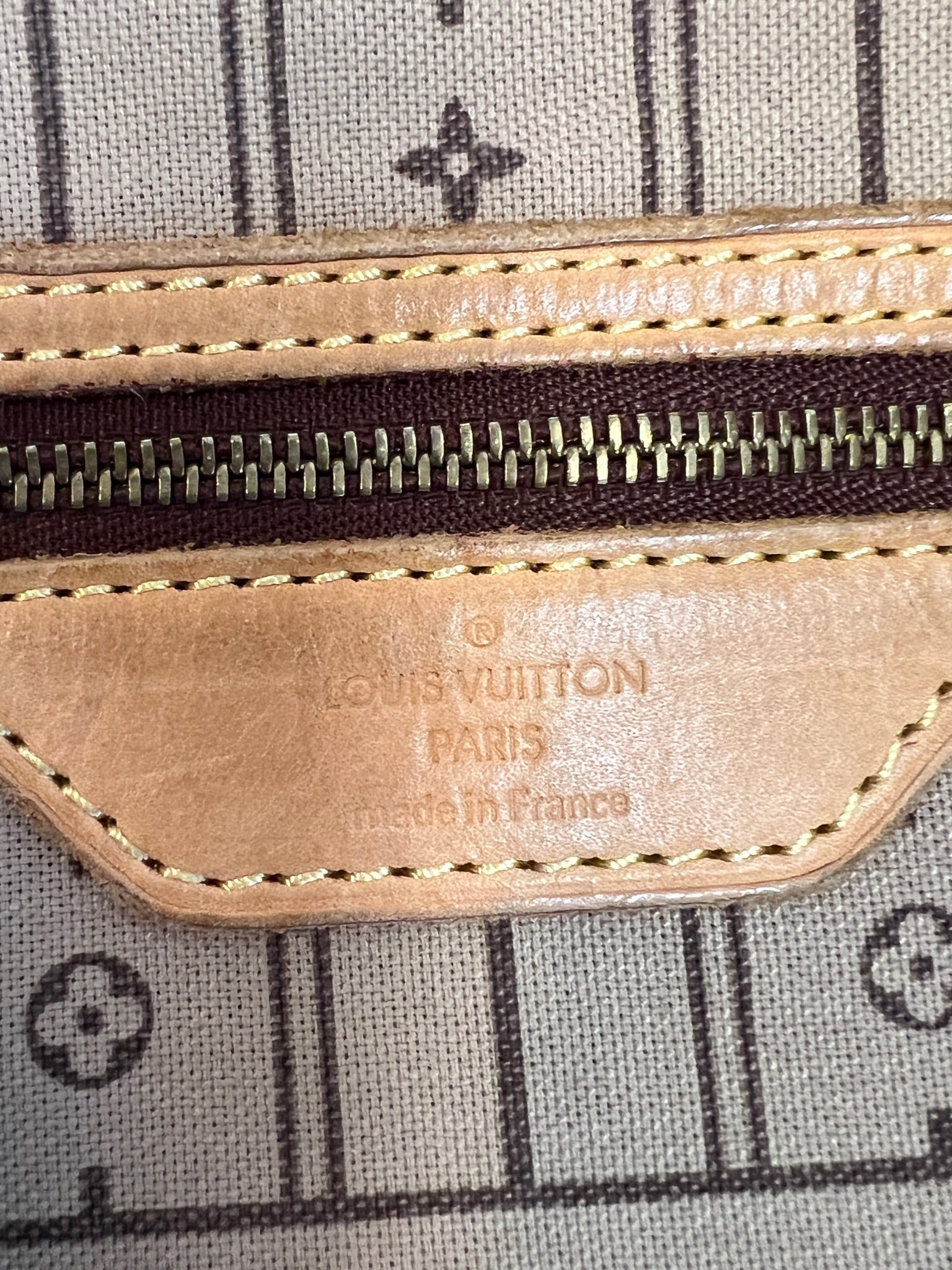Louis Vuitton Neverfull GM Monogram Tote Bag