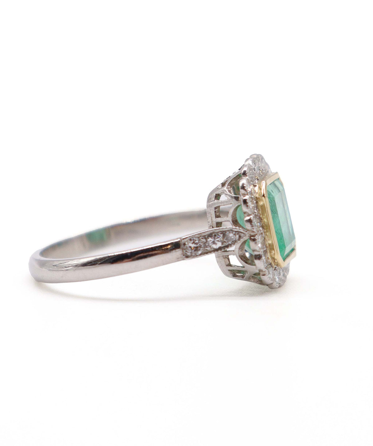 Colombian Emerald & Diamond Cluster Ring WA90471
