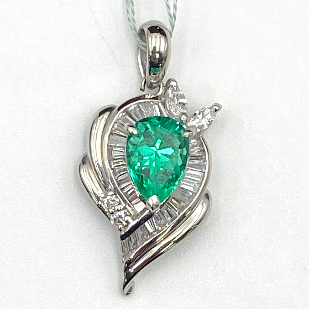 Pt900 Emerald Pen Top E1.34 D0.64 5.6g sorting 51213