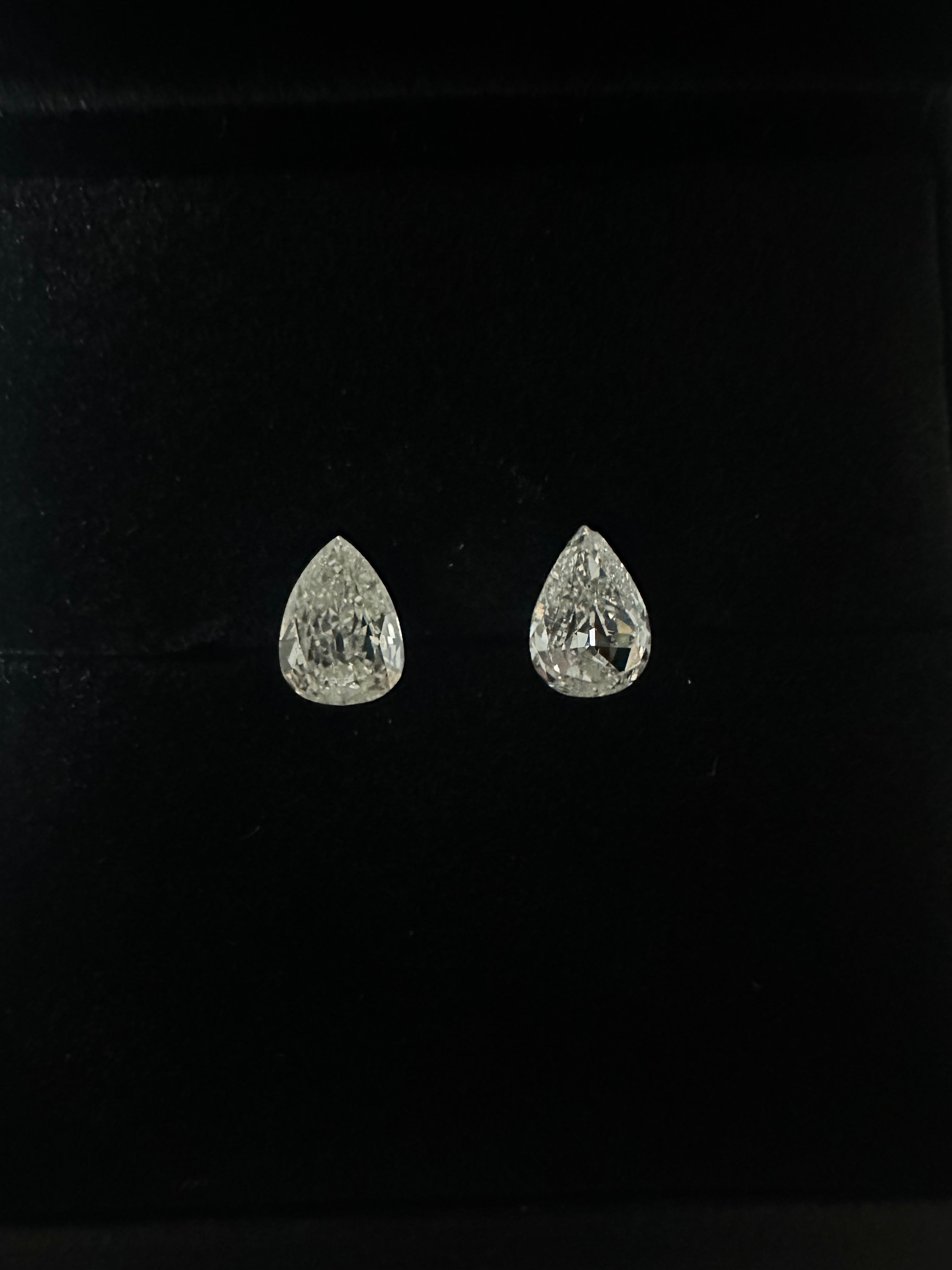 1.45CT OLD-CUT PEAR SHAPE 7.80/5.61 GH VS/SI DIAMOND PAIR ANC1838