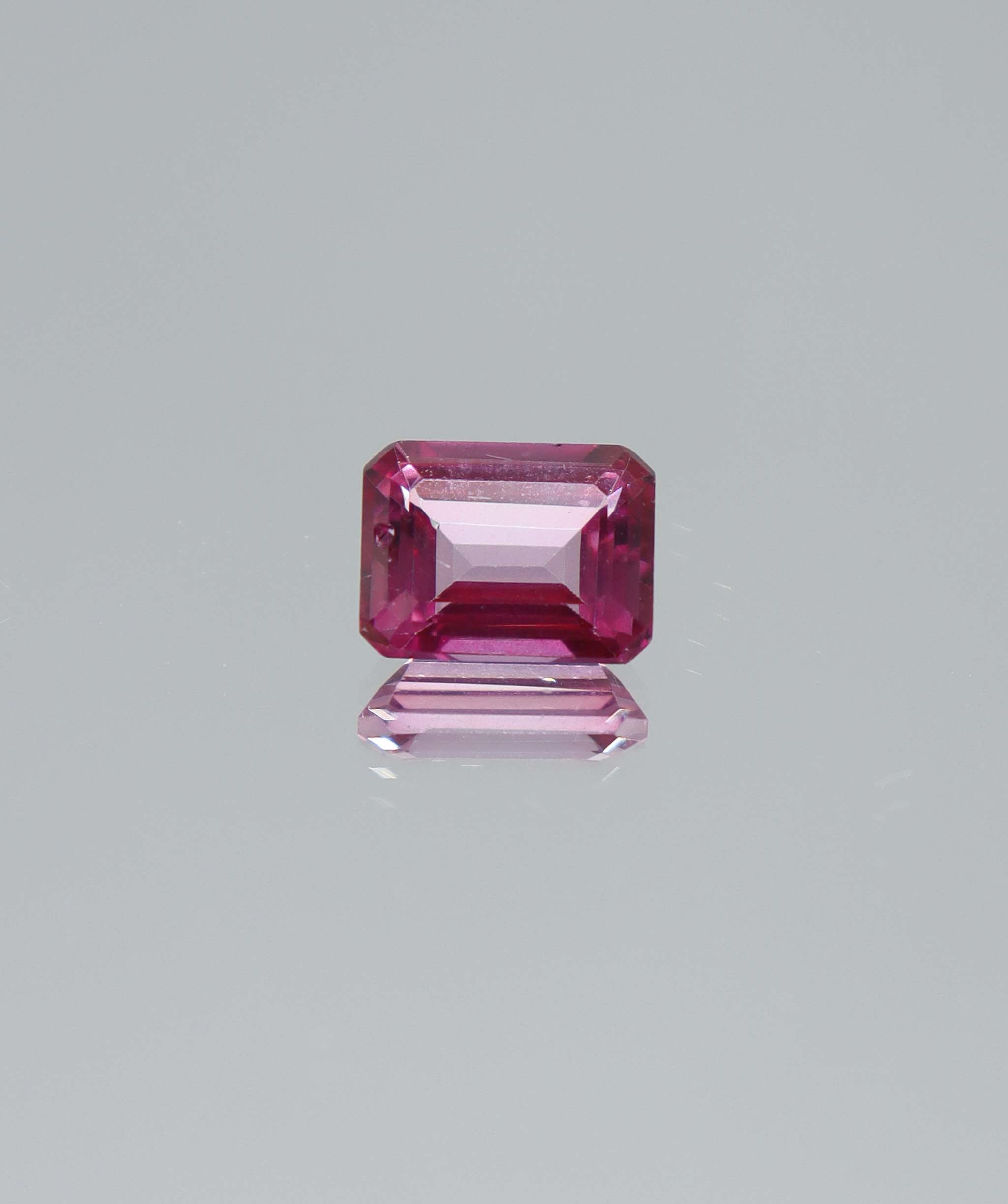 2.90ct Pink Topaz Emerald DXBCS5996