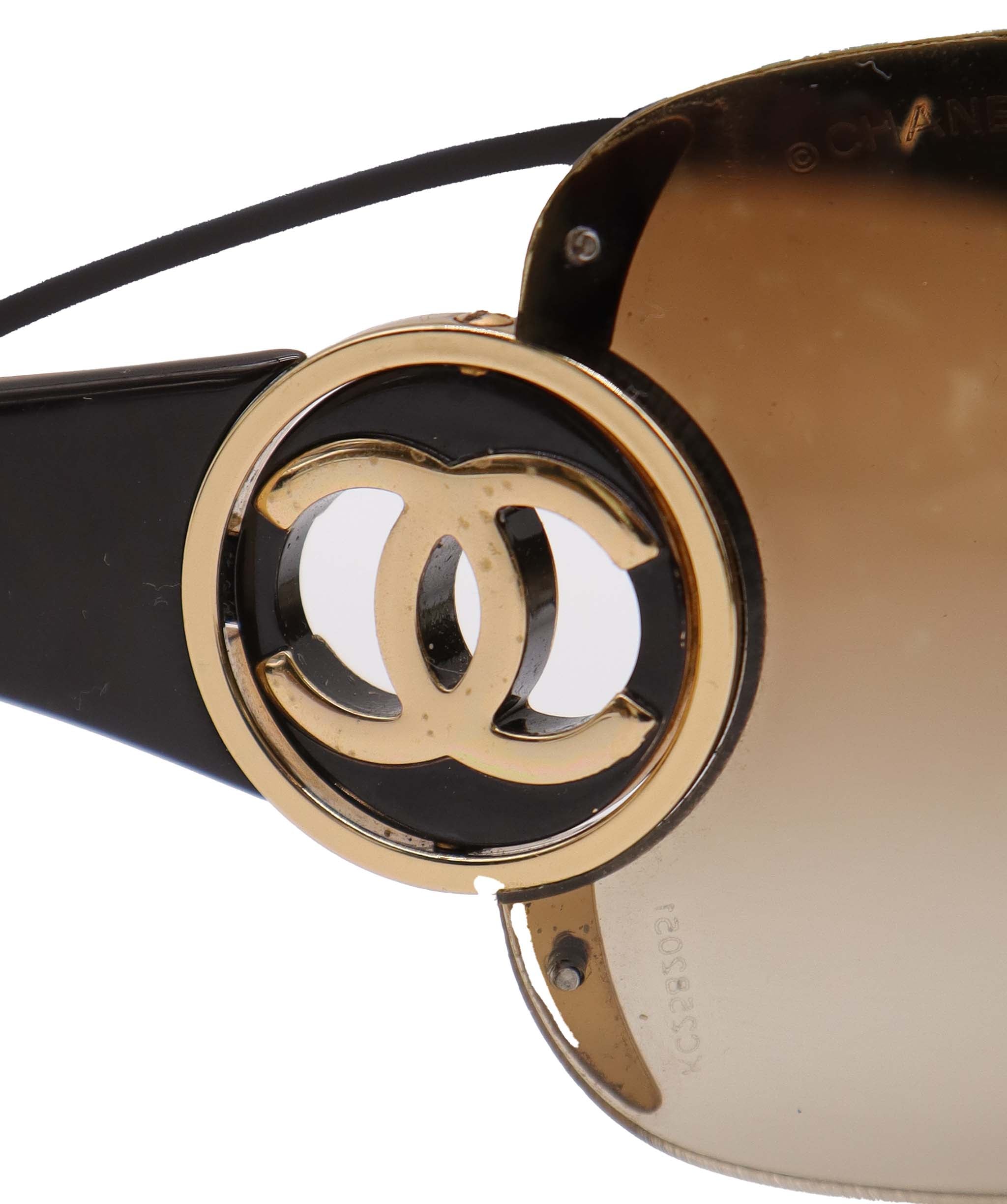 Chanel Vintage 2000's Visor Style Sunglasses With case ASC7004