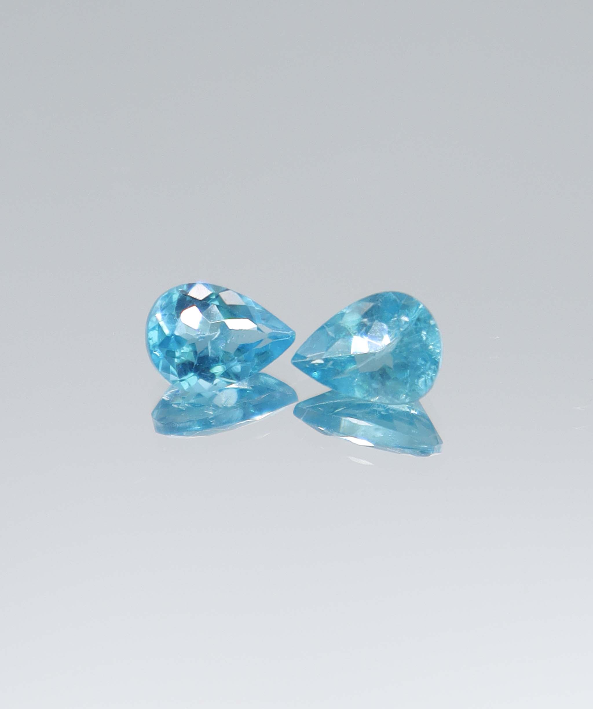 1.55ct Apatite Pear PAIR DXBCS5974