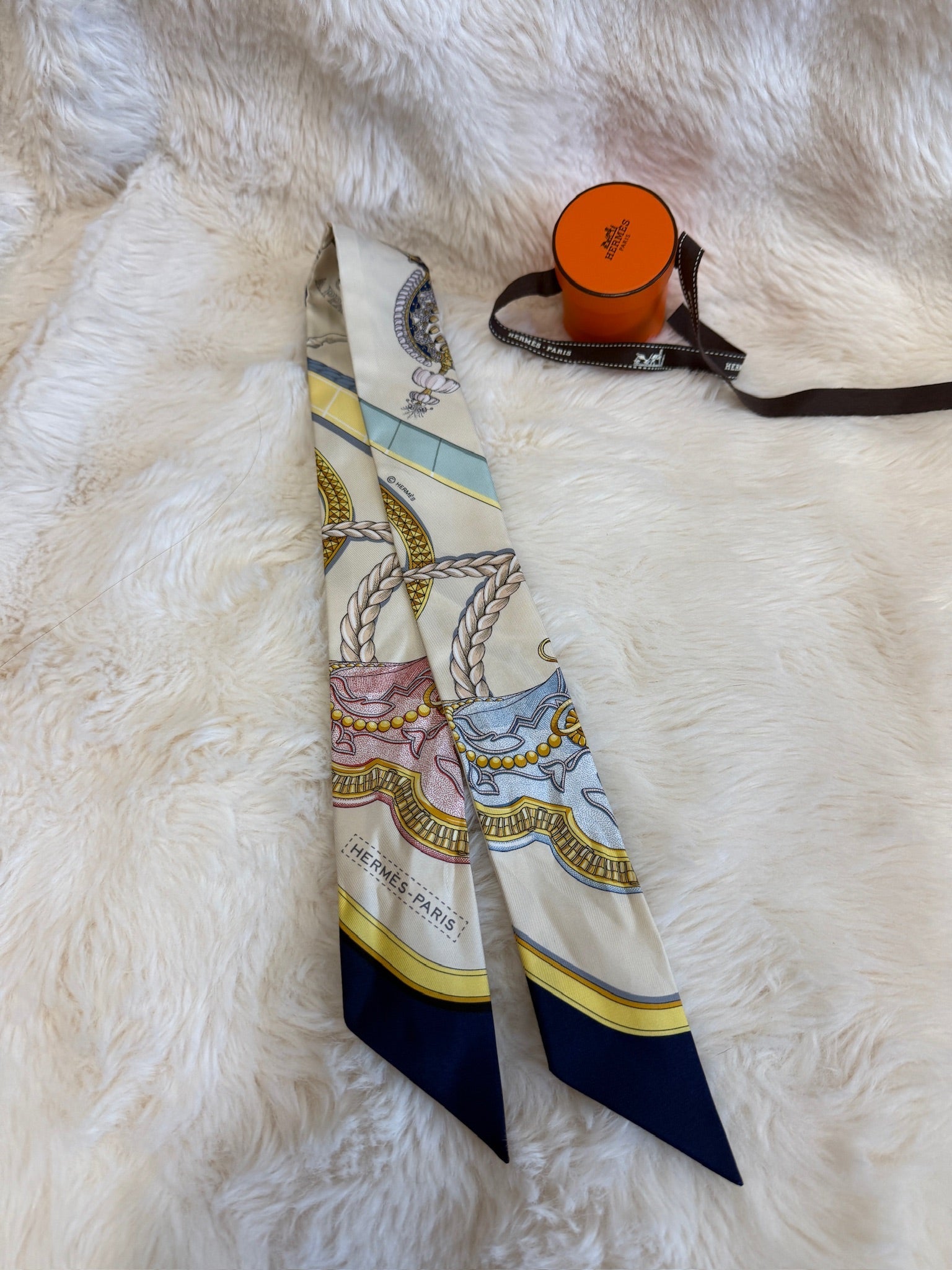 Hermès Silk Twilly Scarf - New with Box