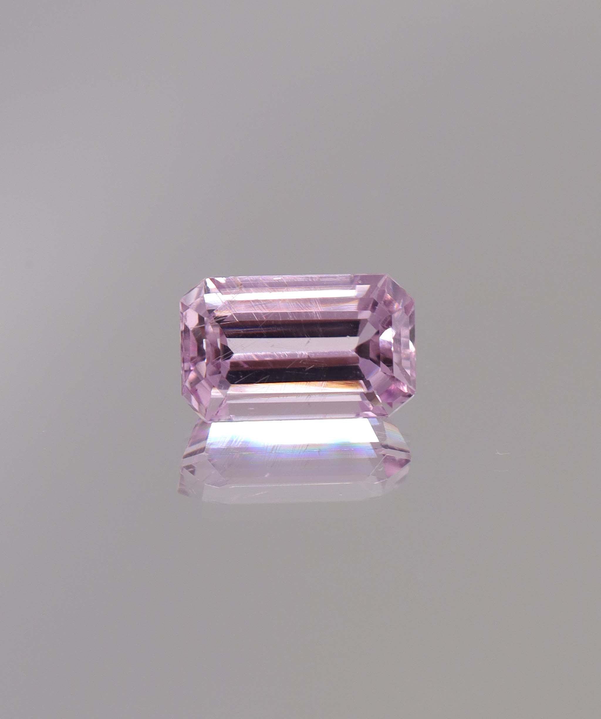5.80ct Kunzite Emerald DXBCS1245