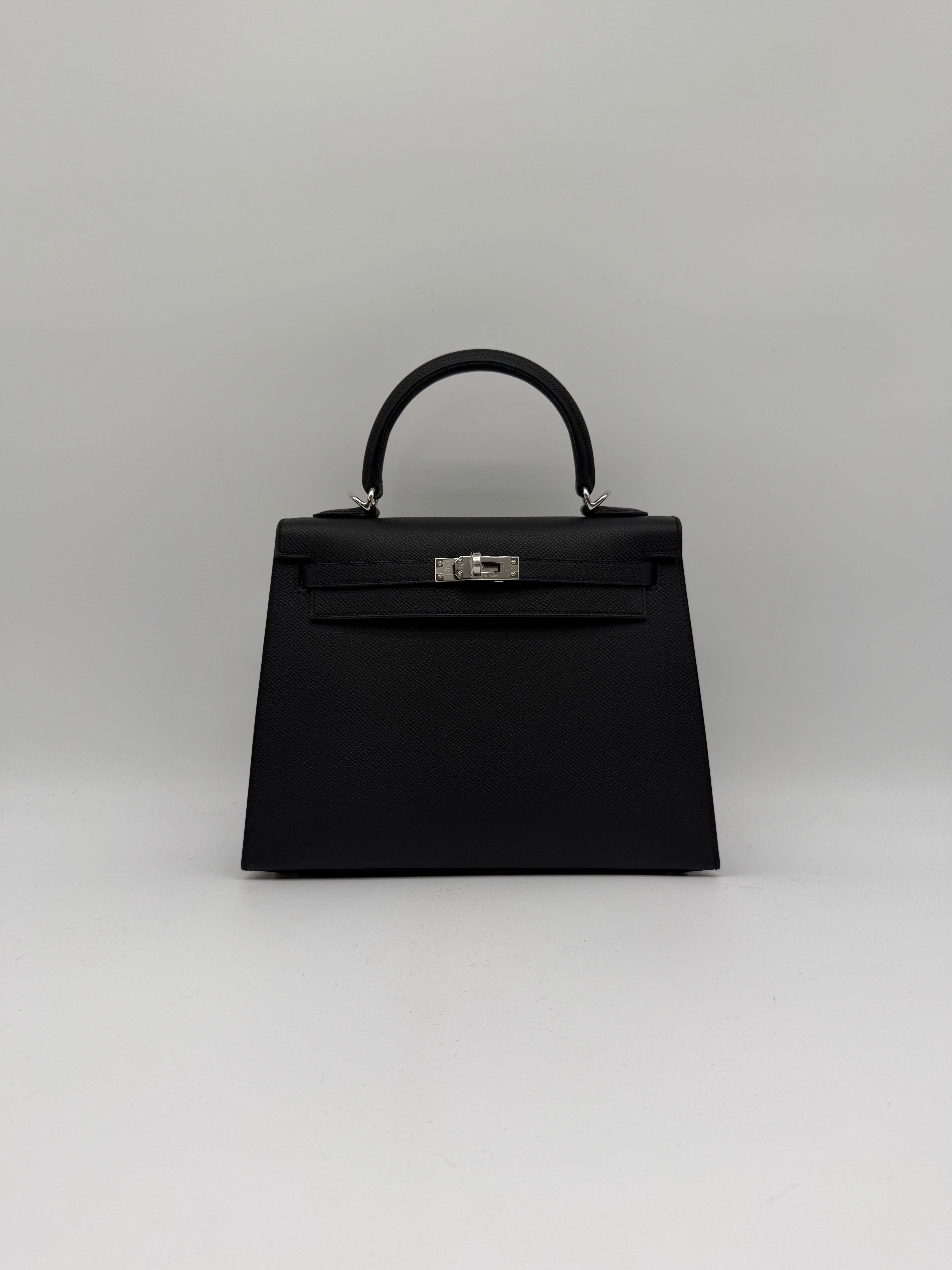 Hermès Kelly 25 Black Epsom Palladium Hardware