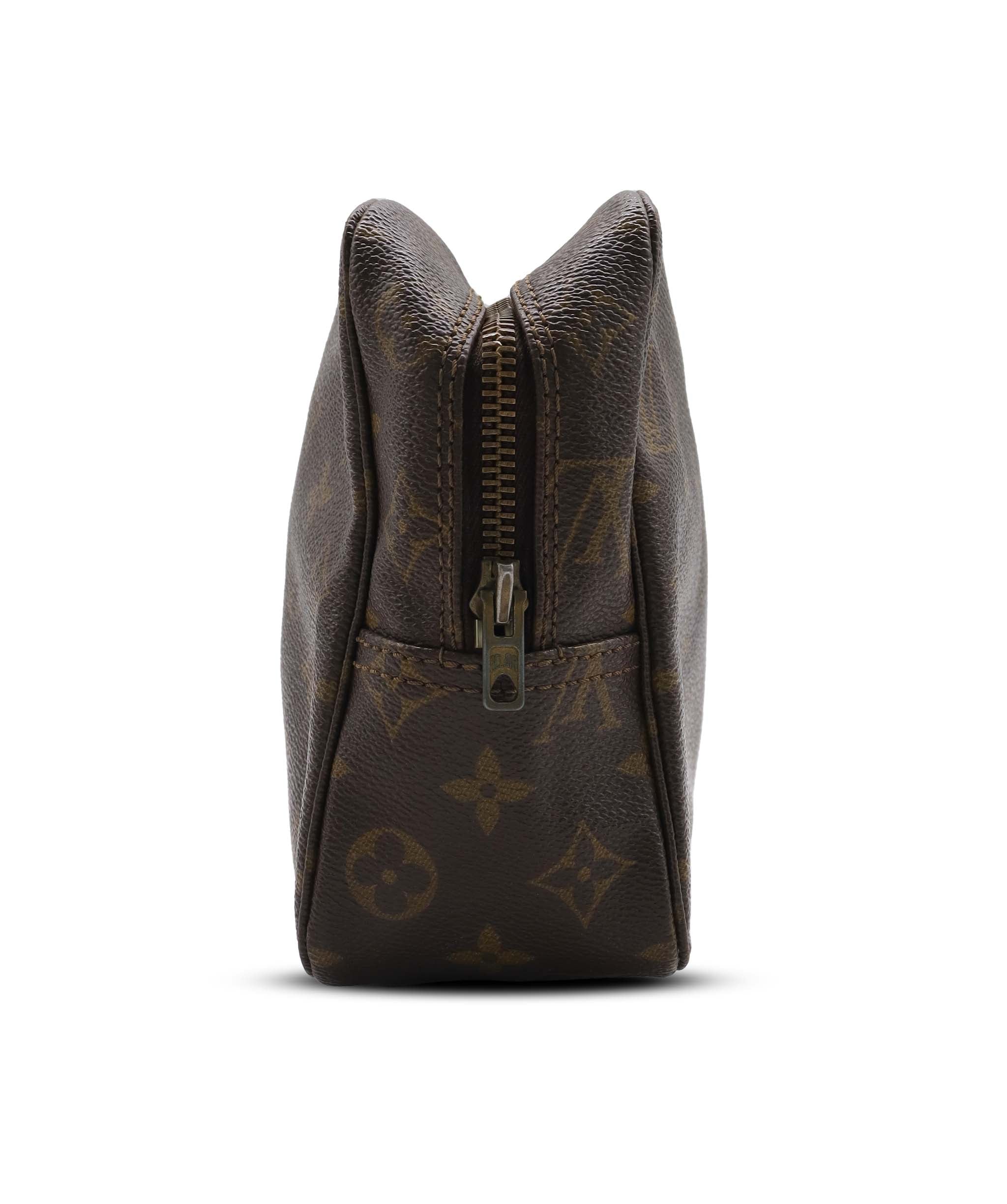 LOUIS VUITTON Trousse Toilette 28 M47522 B1022WUCBM