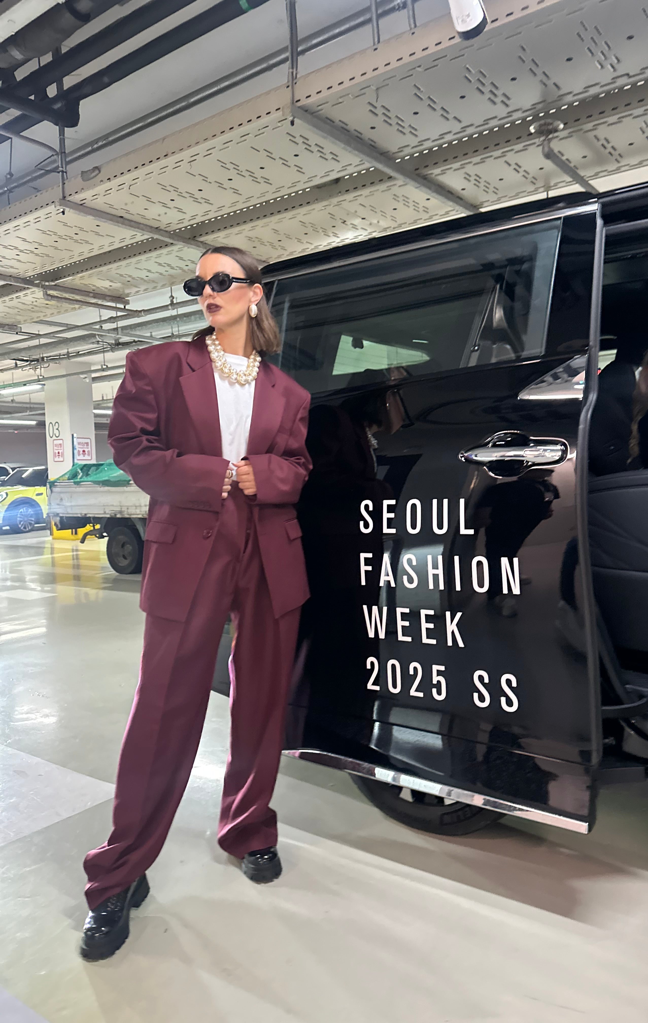 LOOSE FIT SUIT SET (BLAZER & TROUSERS)