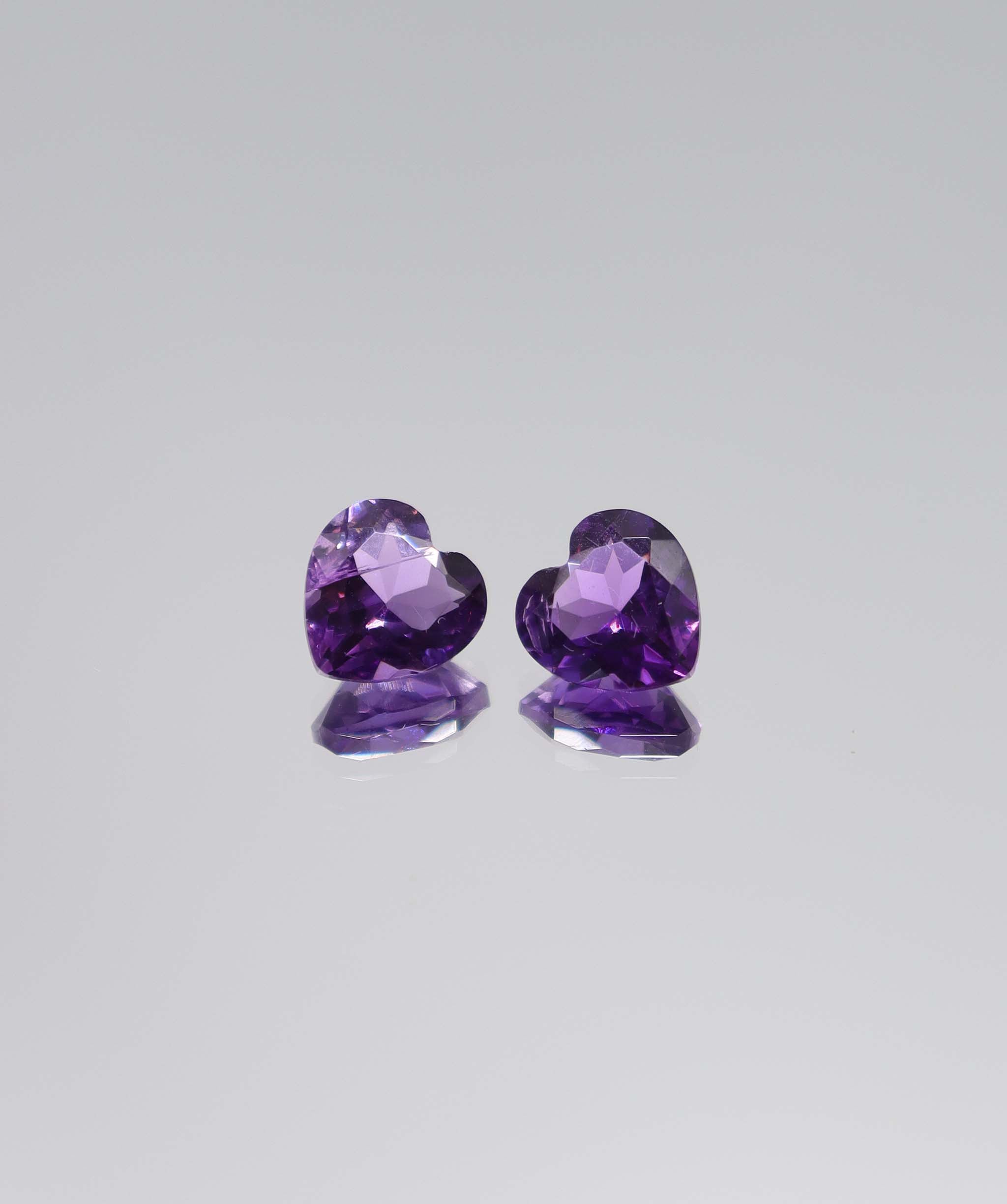 3,47ct Amethyst 2 heart DXBCS6113