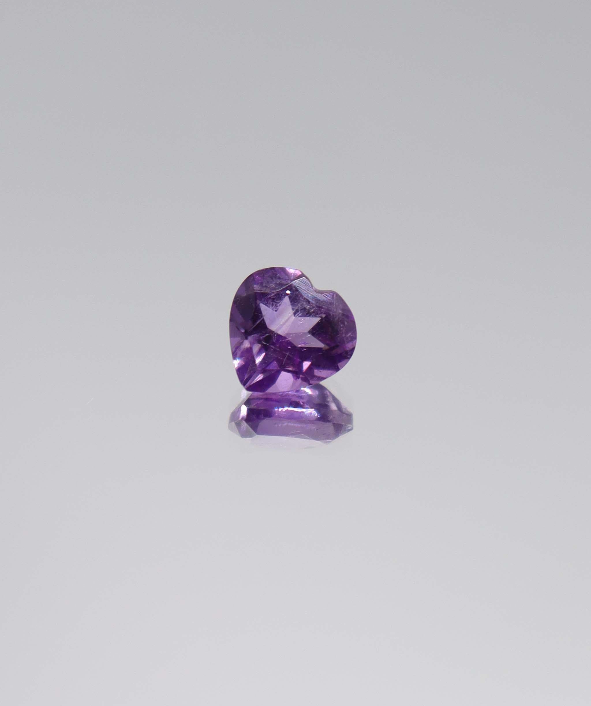 1.53ct Amethyst heart shape DXBCS6123