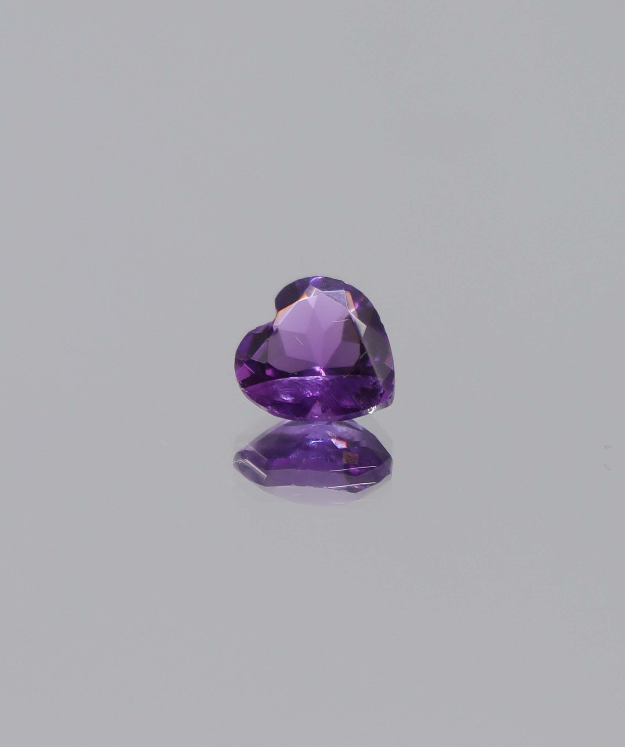 1.65ct Amethyst heart shape DXBCS6102