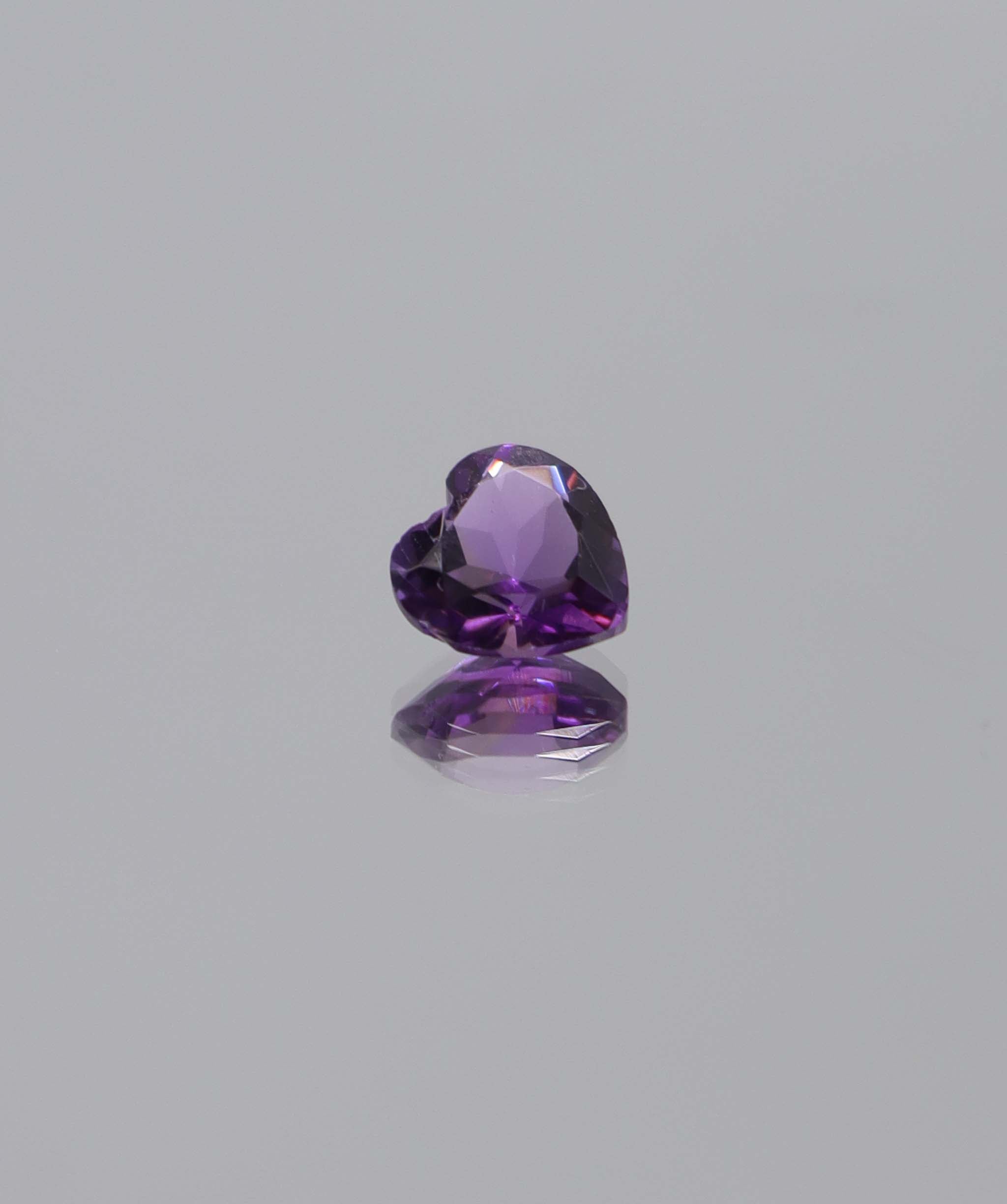 1.71ct Amethyst heart shape DXBCS6122