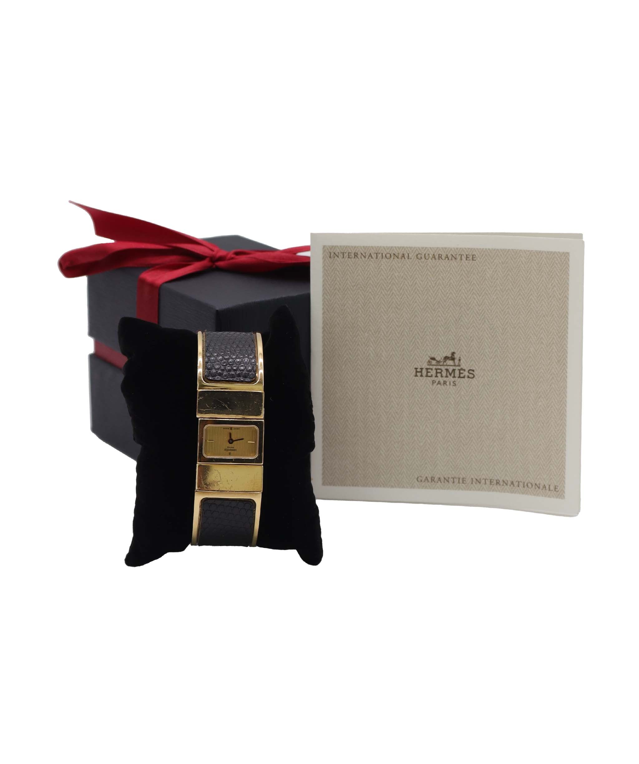 HERMES Loquet LO1 201 Bangle Watch Vintage Women's Watch Gold Quartz Loquet Hermes DXBS6582