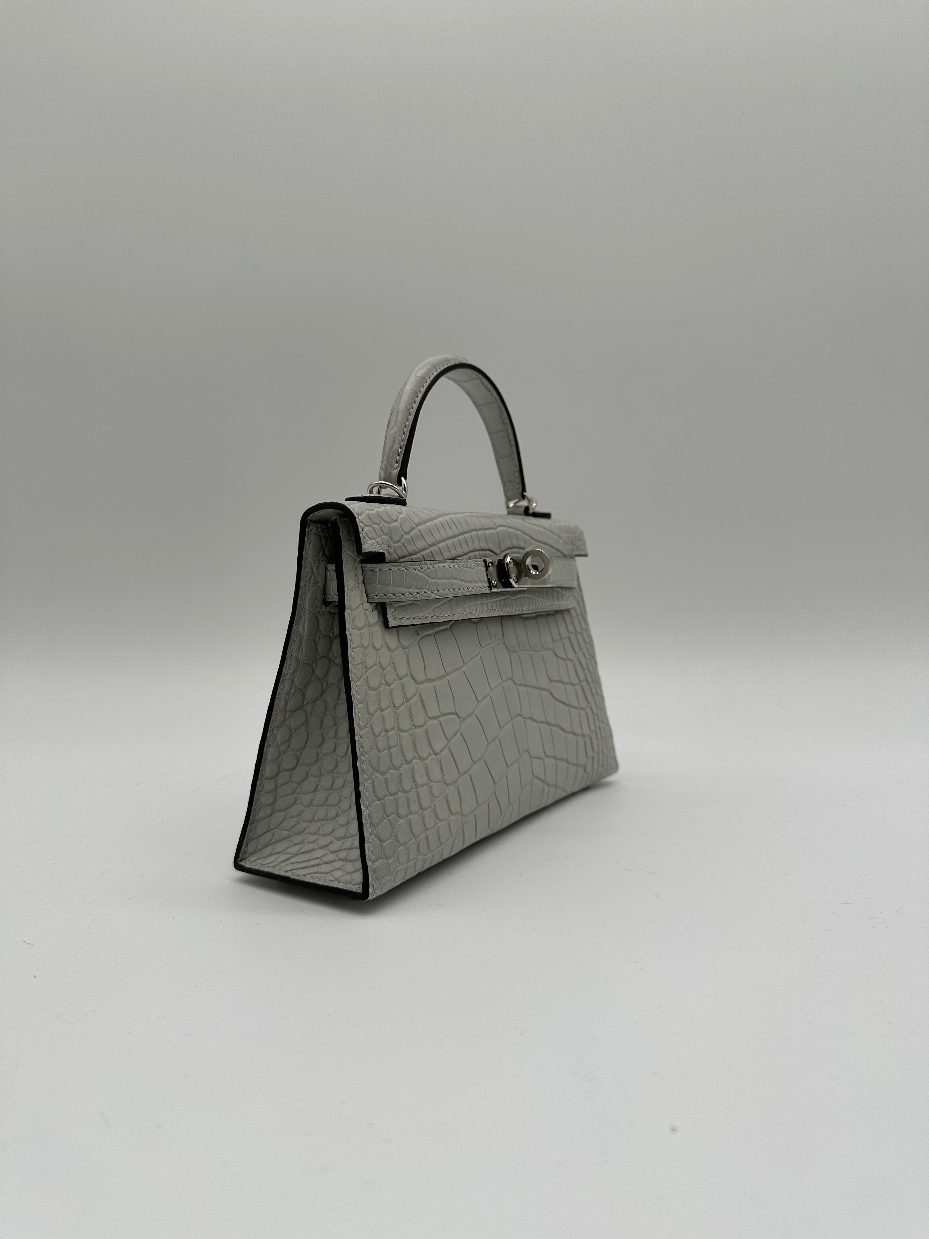 Mini Kelly Gris Neve Matte Alligator Palladium Hardware