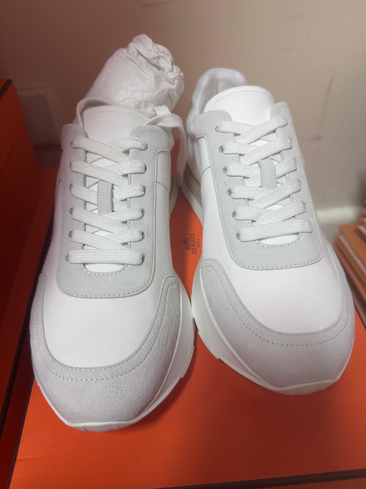 96A. White & Light Grey Sneaker - Size 38