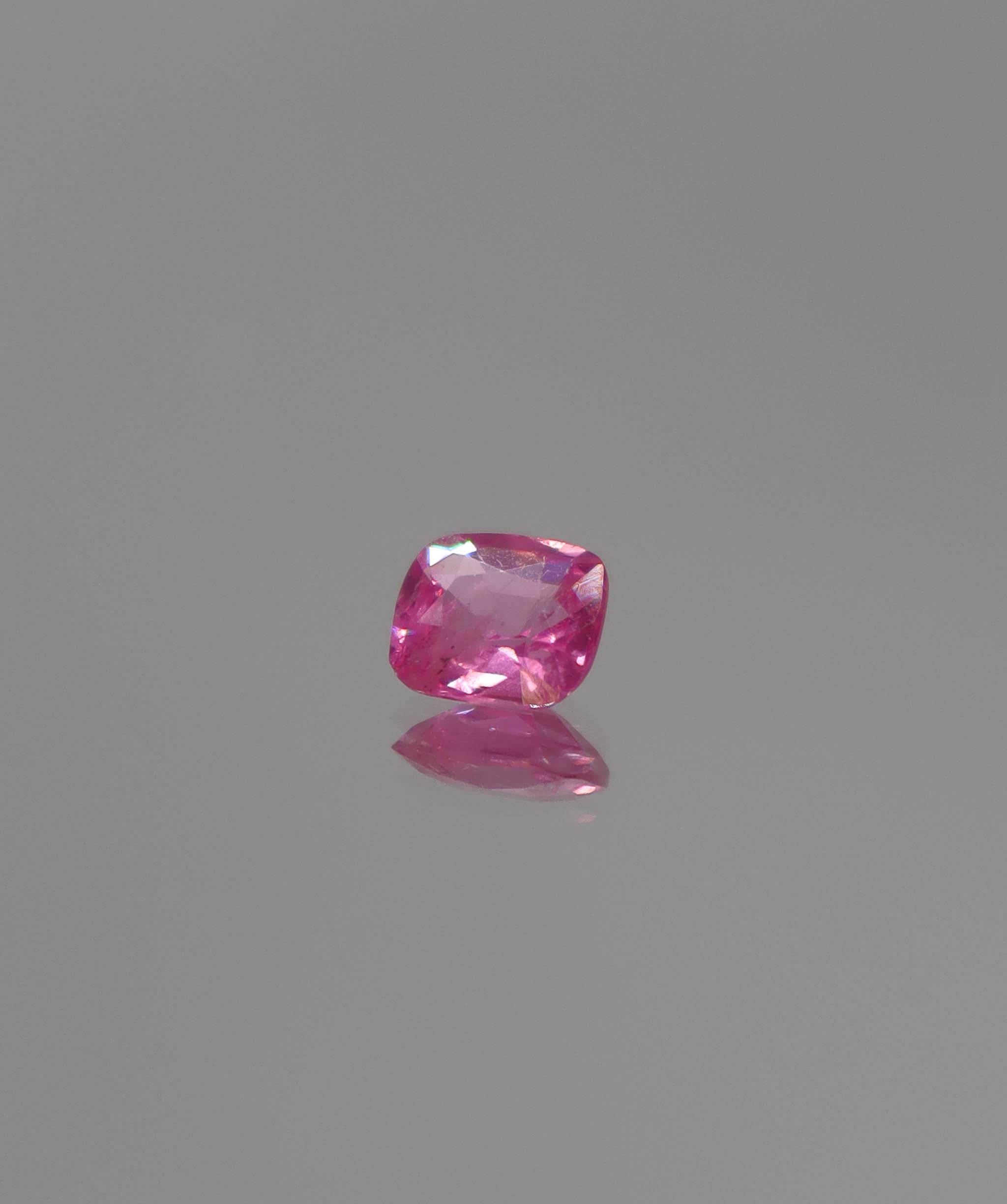 0.95ct Cushion Mahenge Spinel DXBCS3435