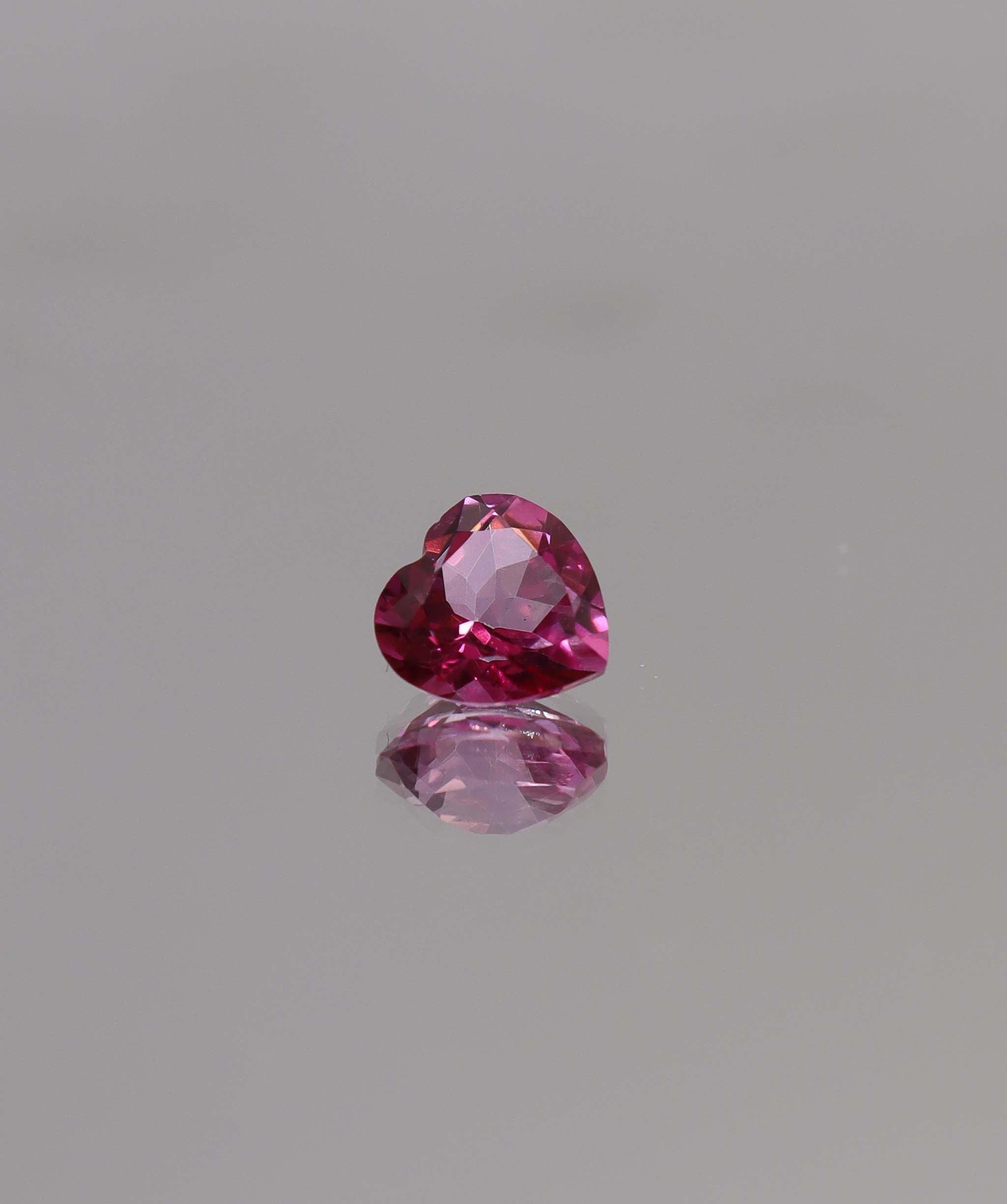 1.85ct Pink topaz Heart DXBCS0825