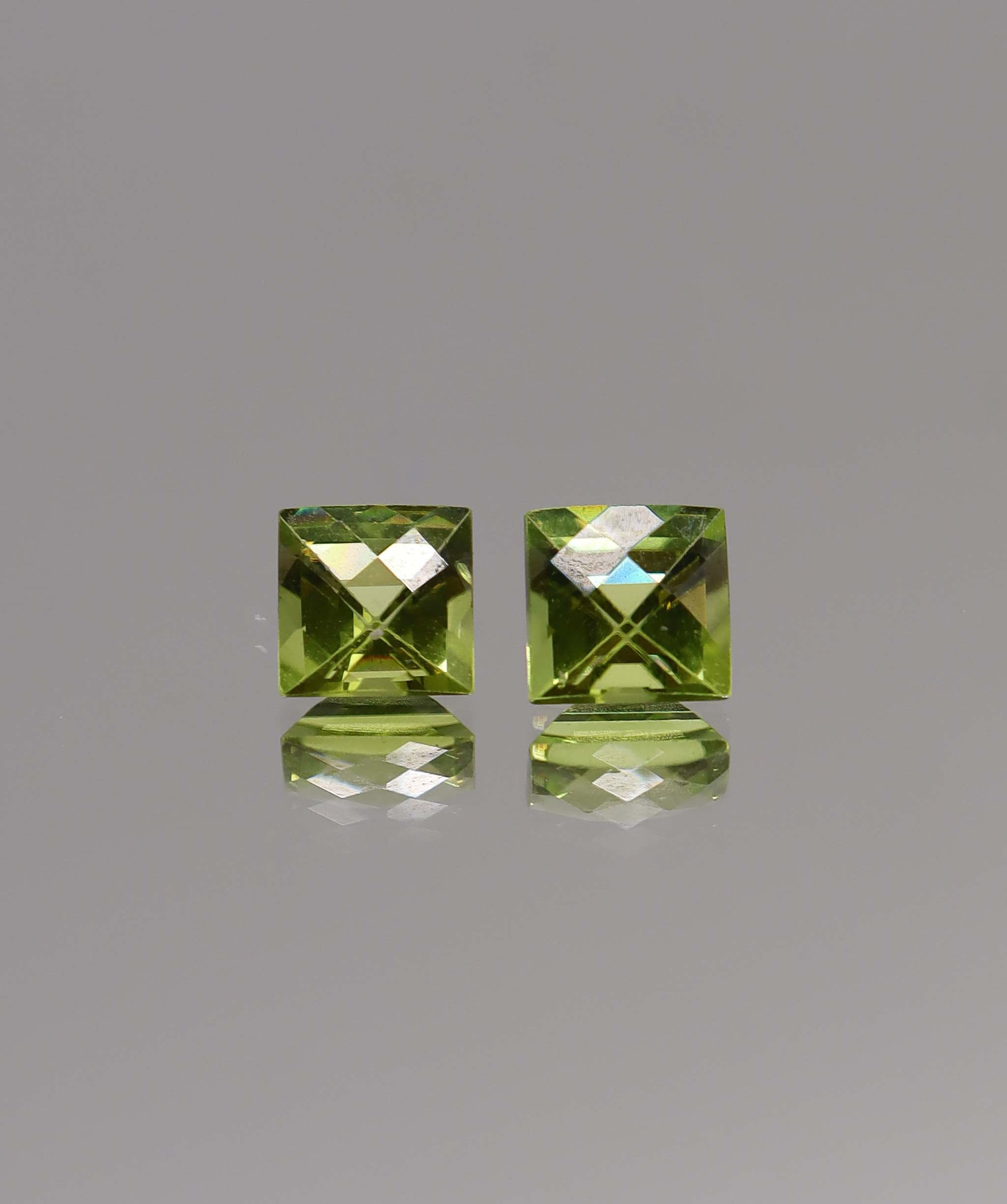 2.56cts peridot arizona princess pair cut DXBD0525
