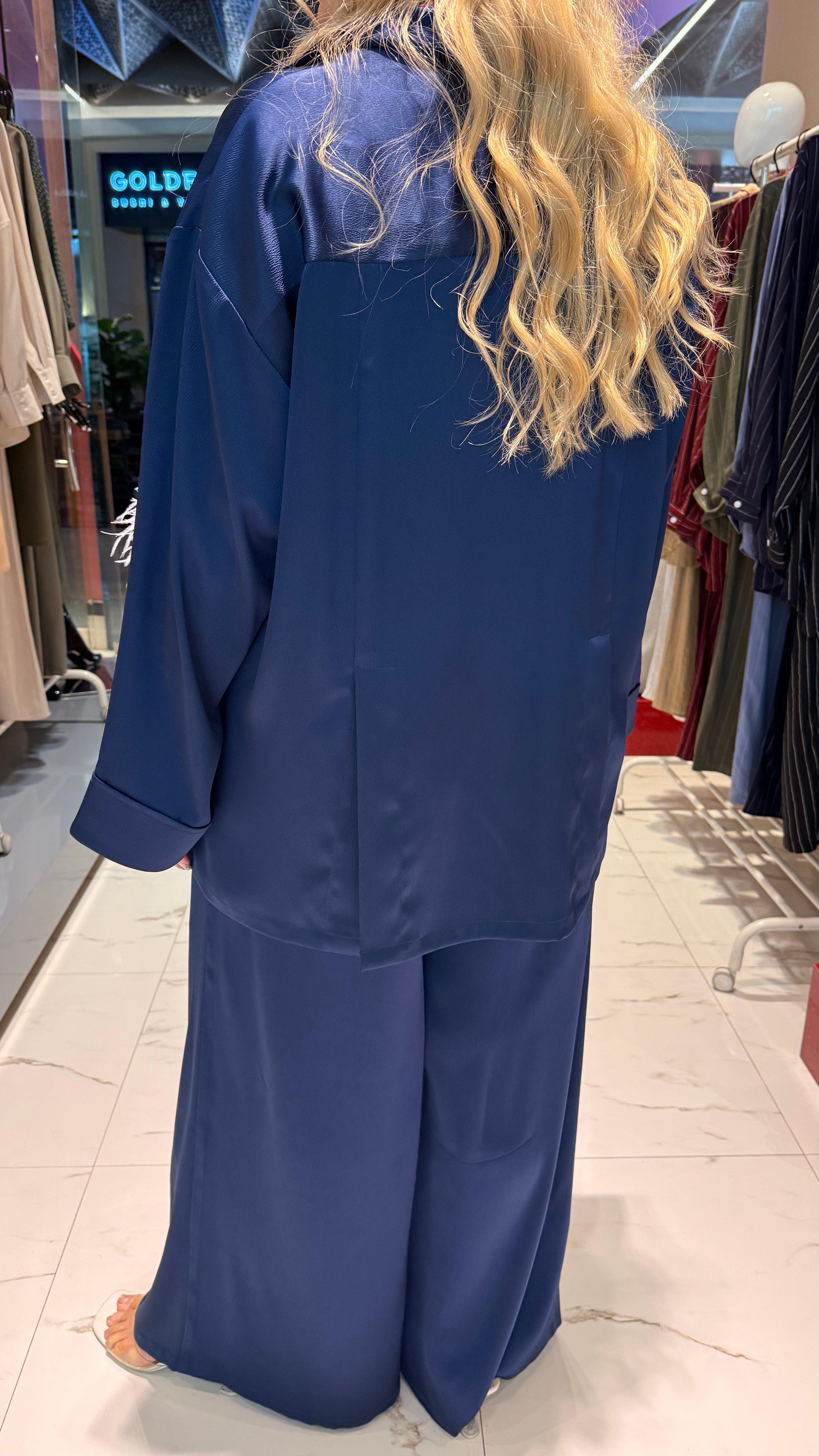 SATIN SET زوج (BLAZER & PANTS قميص وبنطلون) “KAMELIA”