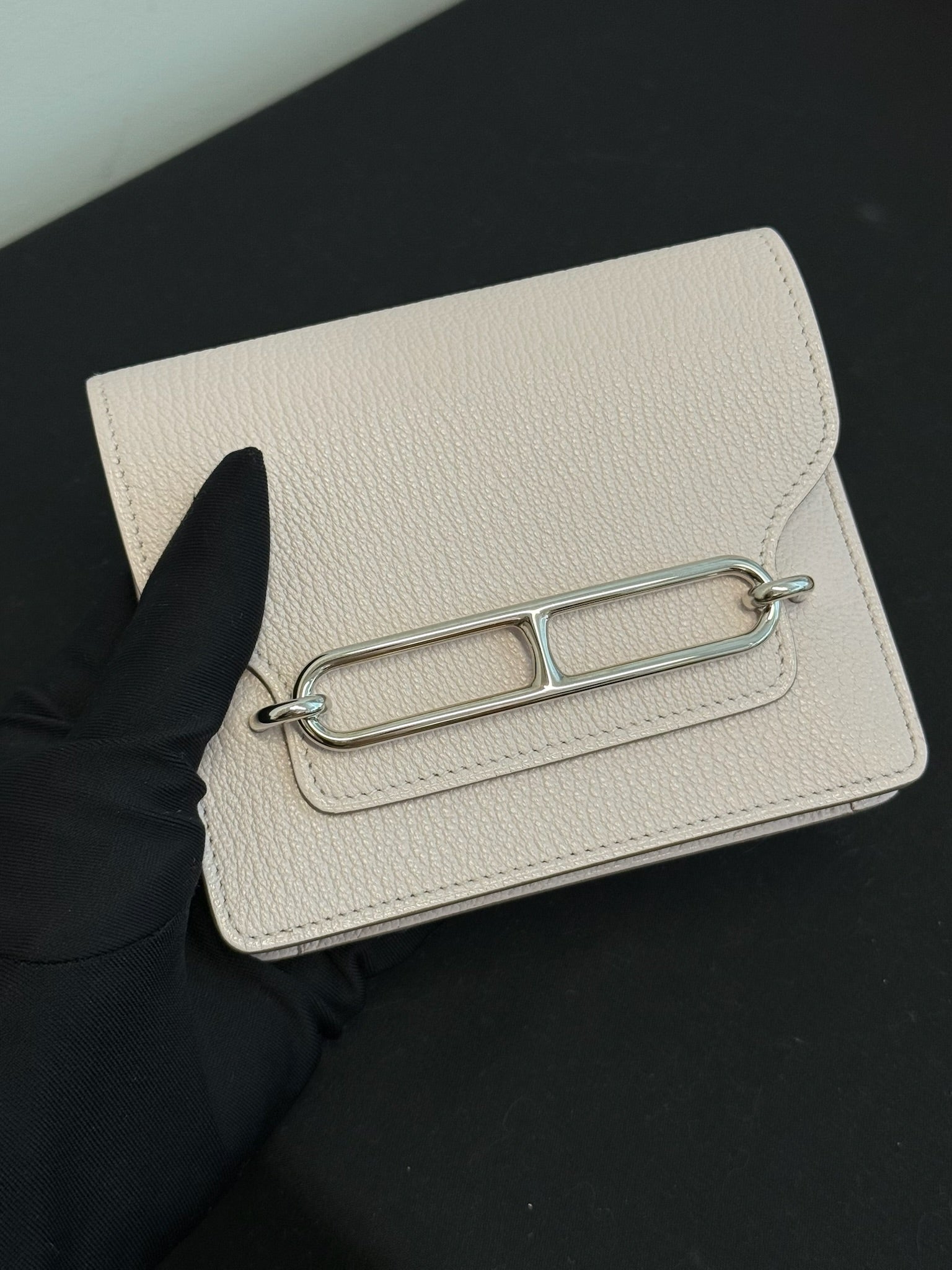 Hermès Mauve Pale Chèvre Mysore Roulis Slim wallet