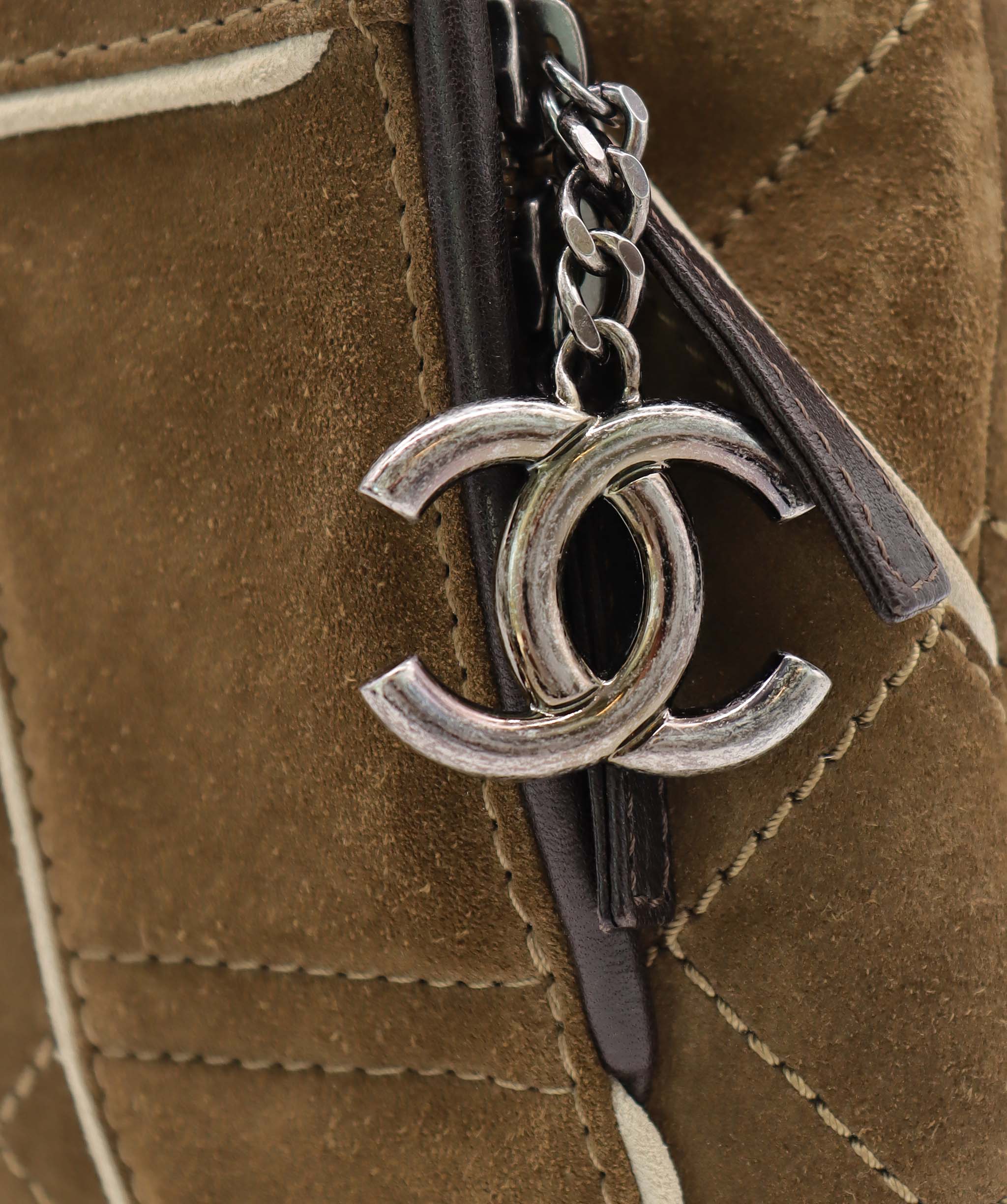 Chanel Shoulder Bag Paris-Salzburg Medium Suede Brown DXBS6578