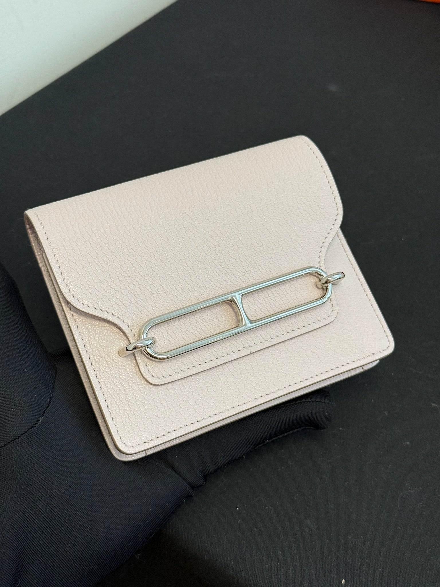 Hermès Mauve Pale Chèvre Mysore Roulis Slim wallet