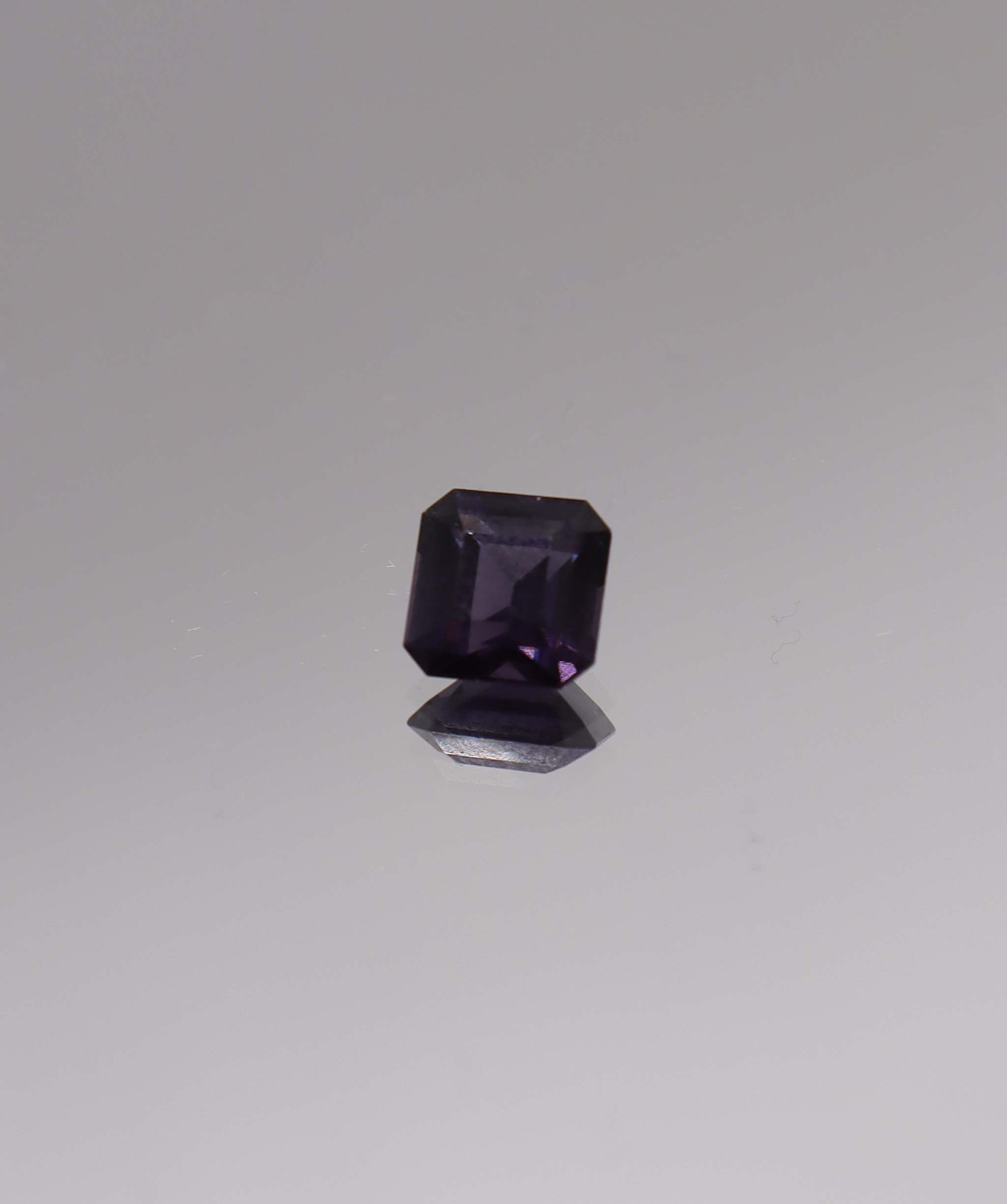 1.62ct Purple Spinel Square Cut( Assher) DXBCS1538
