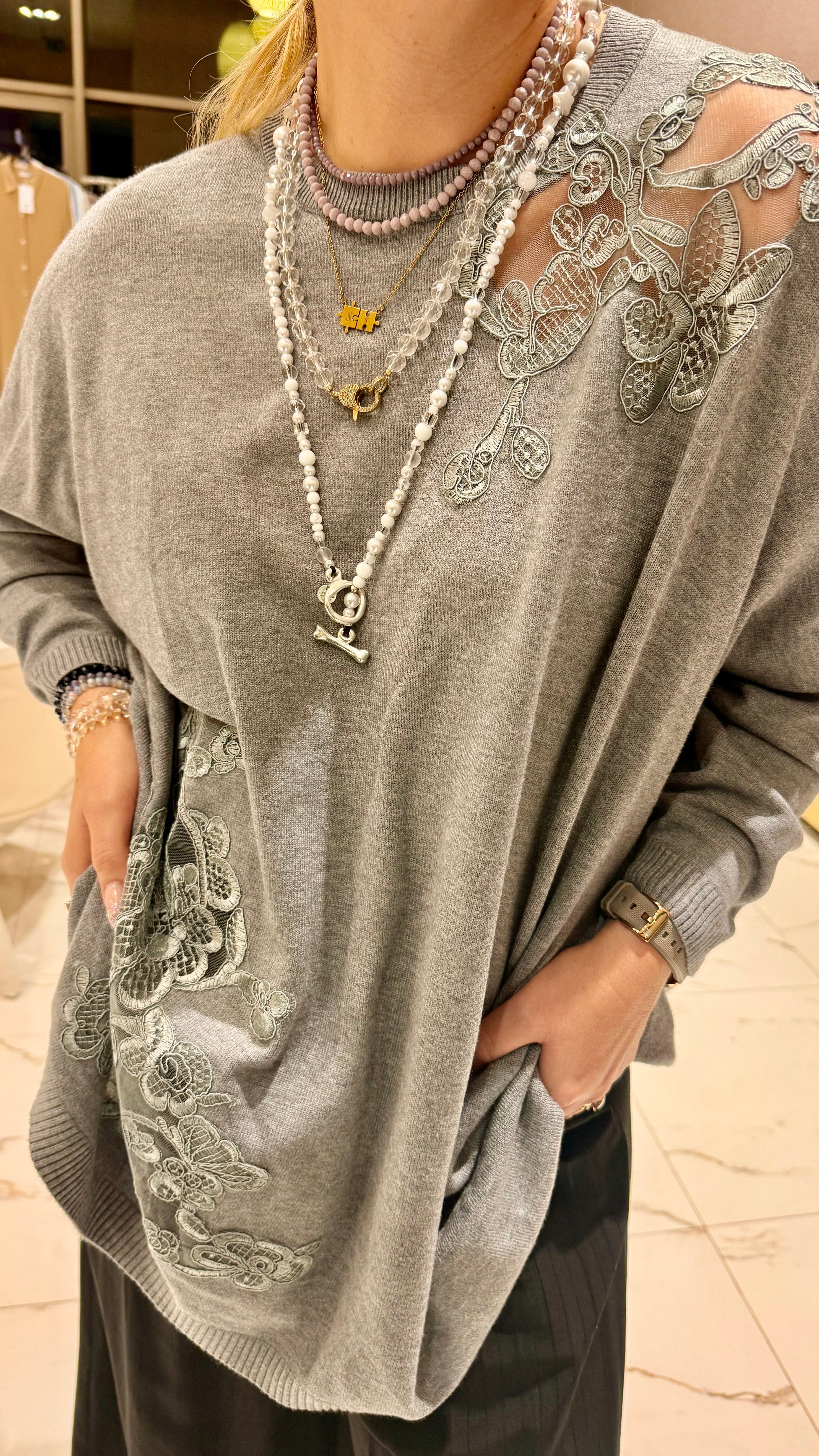 LOOSE FIT LACED DECORATED SWEATER (سترة)"LINA"