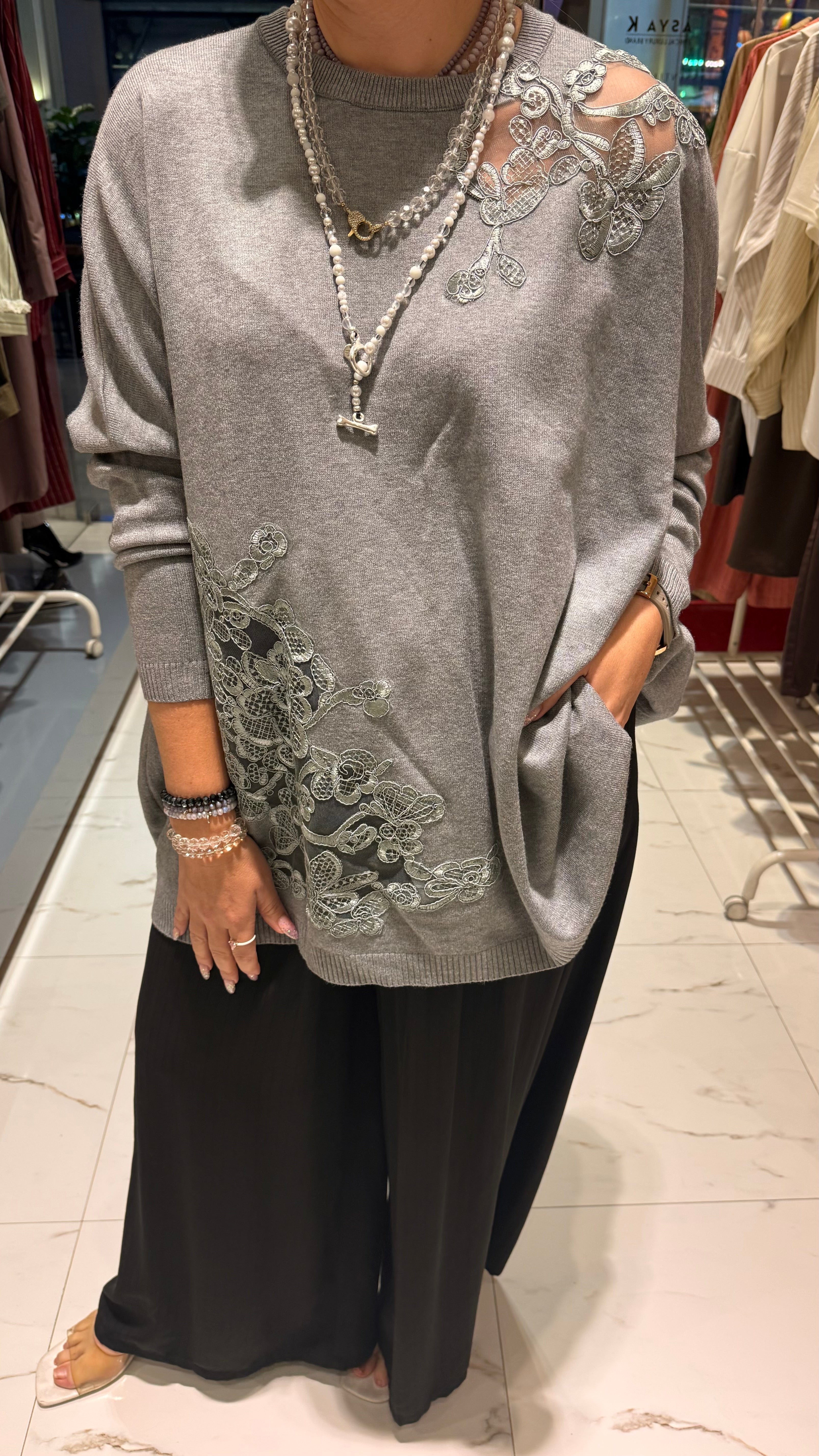 LOOSE FIT LACED DECORATED SWEATER (سترة)"LINA"