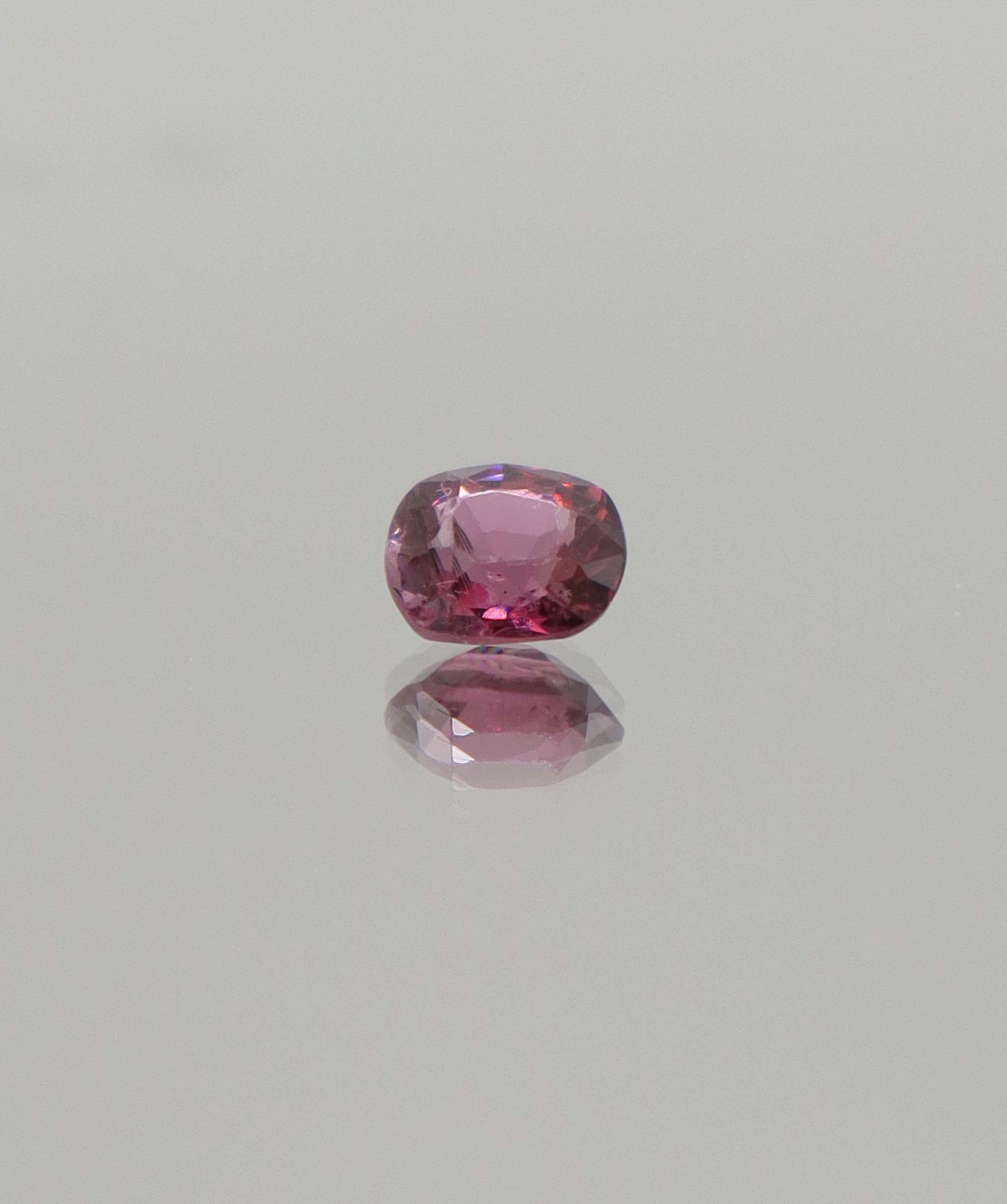 0.82ct Burma Red Spinel DXBS6629