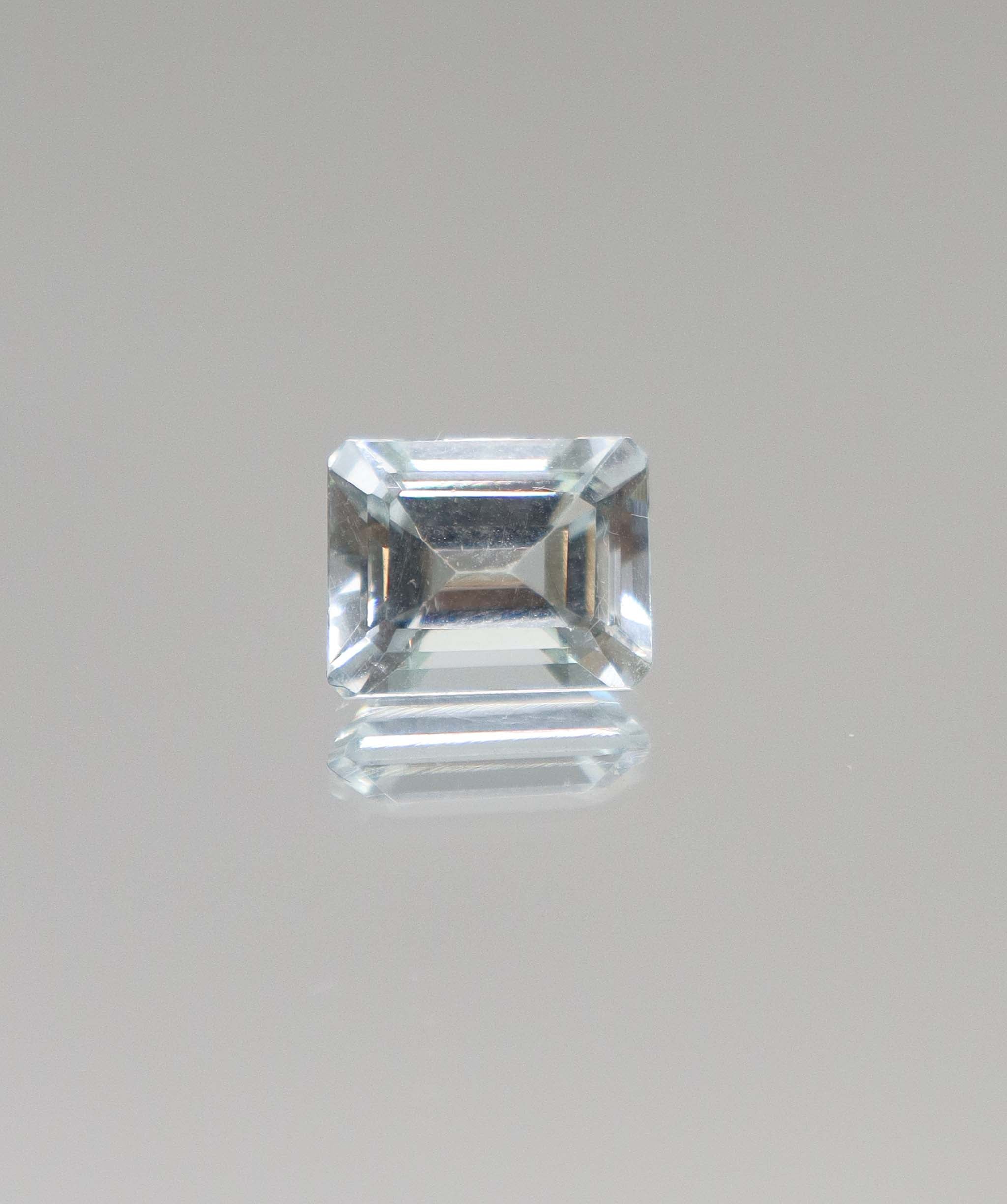 3.33ct Aquamarine Emerald DXBS6627