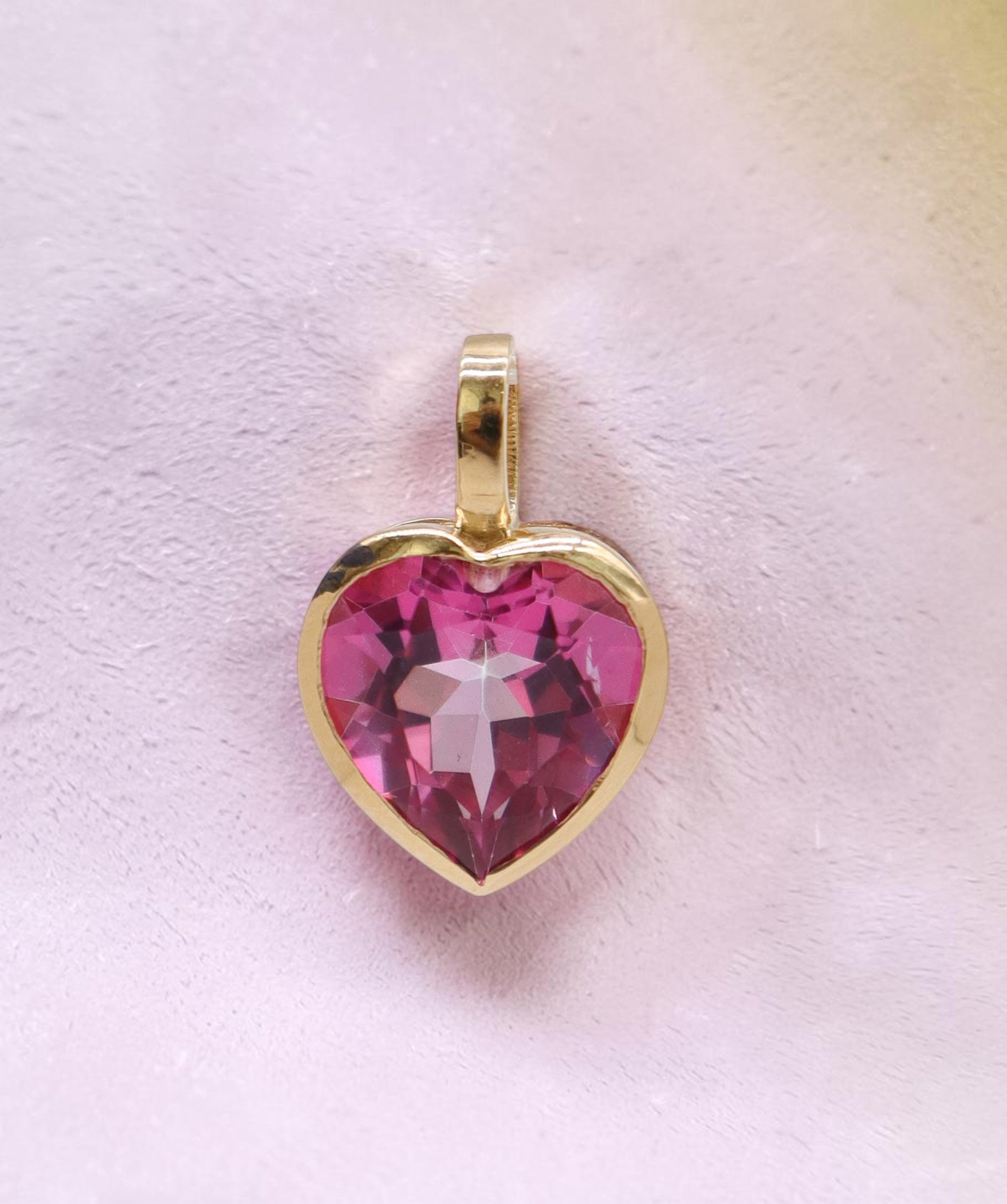 Heart Topaz Pendant DXBS6644