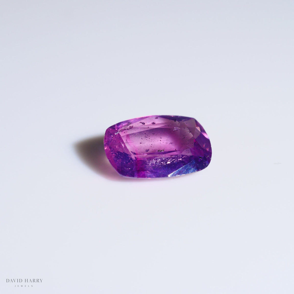 1.34ct Certified No heat Kashmir Purple Sapphire (8.3mm x 6mm)