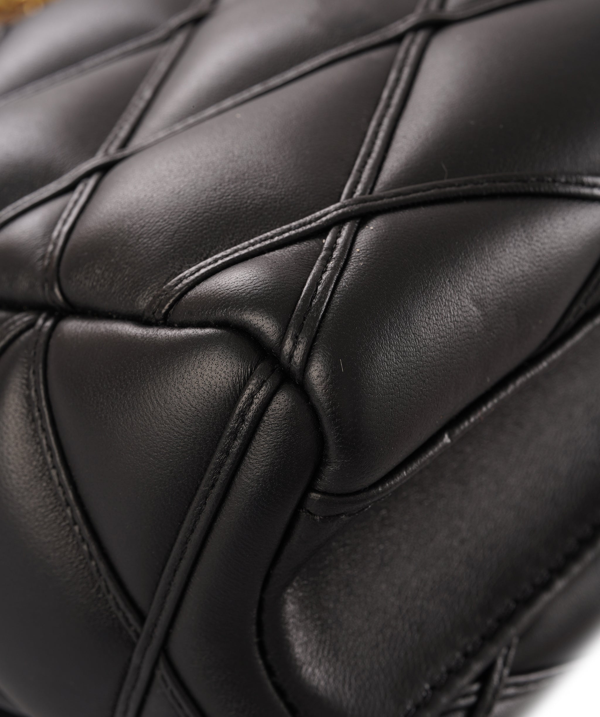 Louis Vuttion Black Paddded Lambskin Leather GO-14 MM Bag ALTC1189