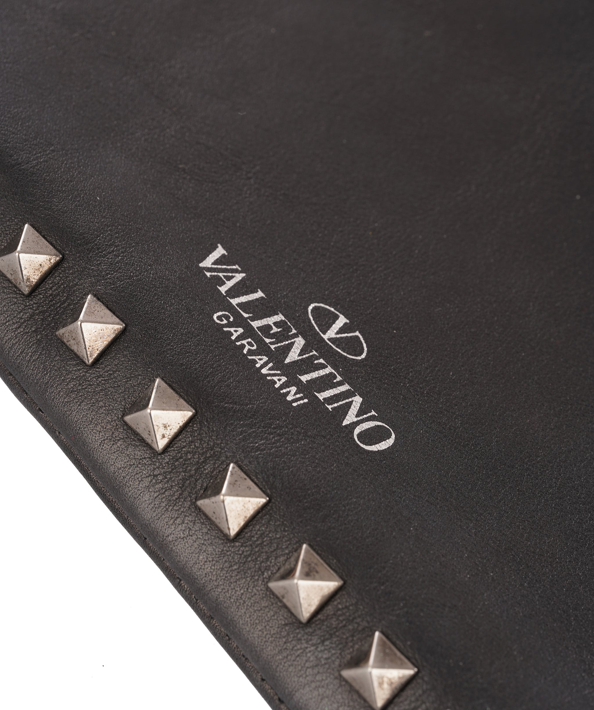 Valentino Garavani Rockstud Leather Pouch Clutch ALC4349