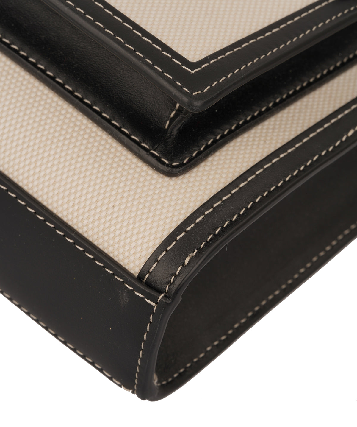 Burberry Pocket Tote Bag AKC1557