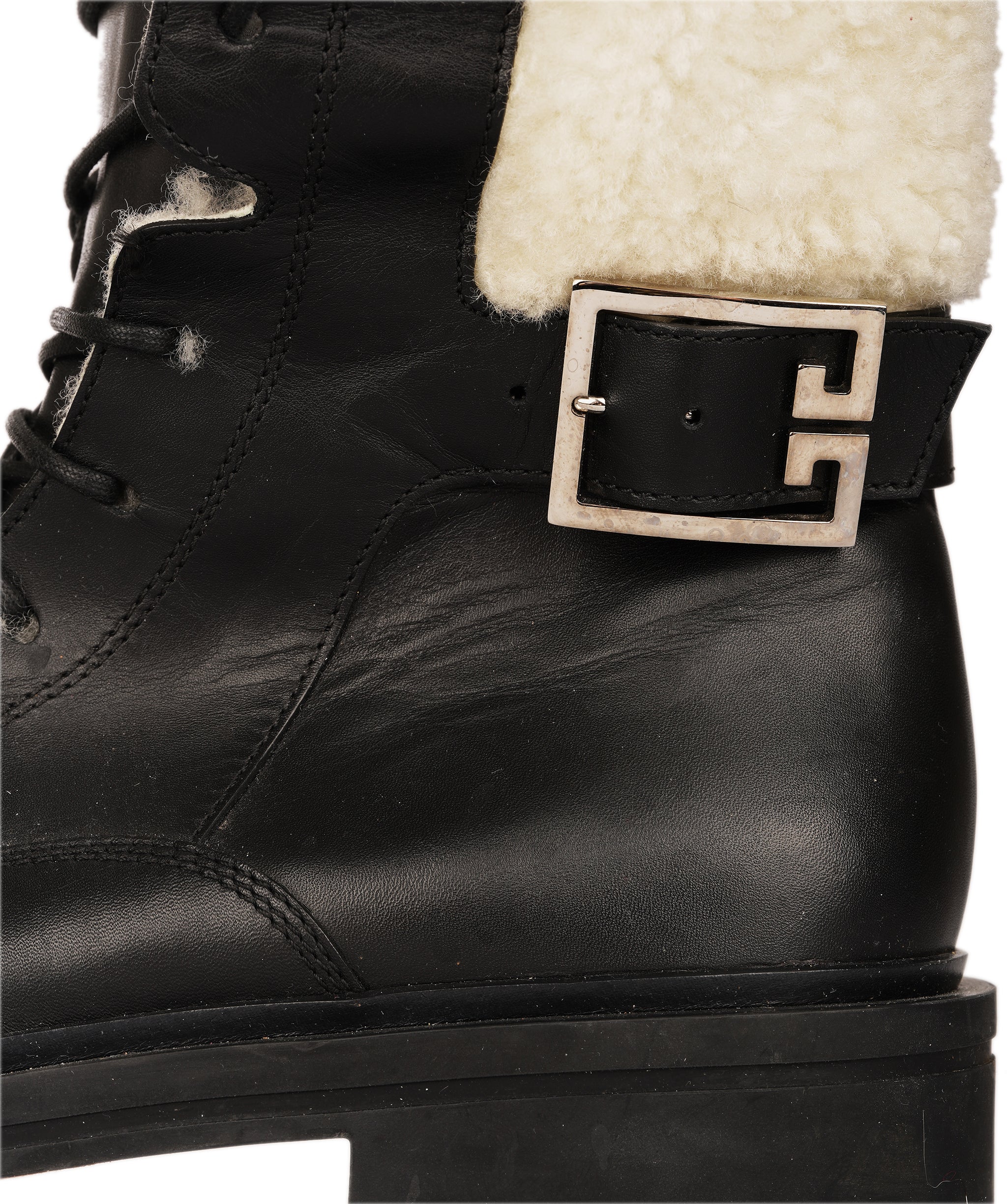 Givenchy - fur ankle boots ALC4282