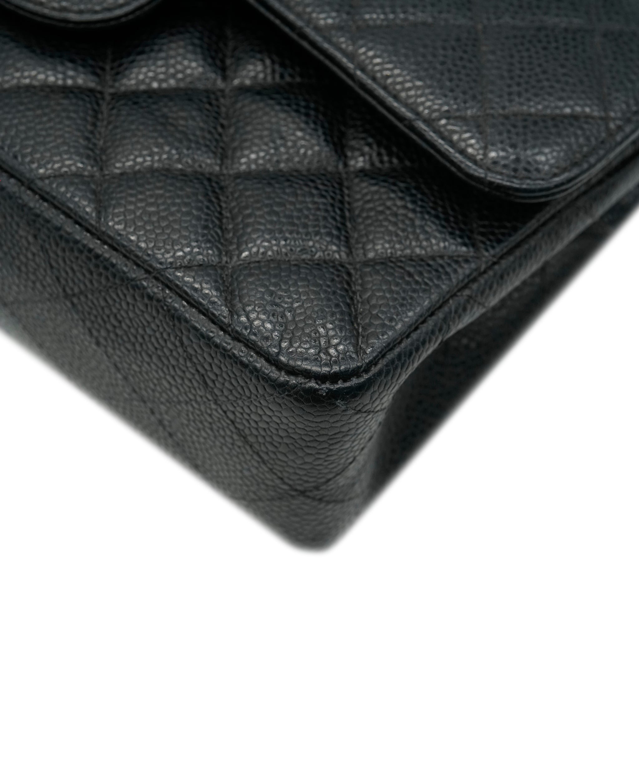 Chanel small black caviar vintage bag AKC0088