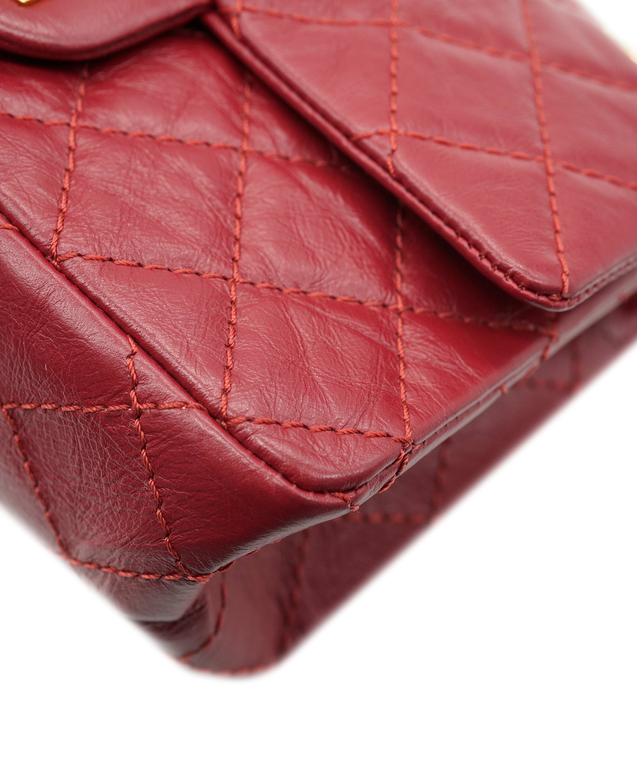 Chanel rouge 255 mini AKC0091