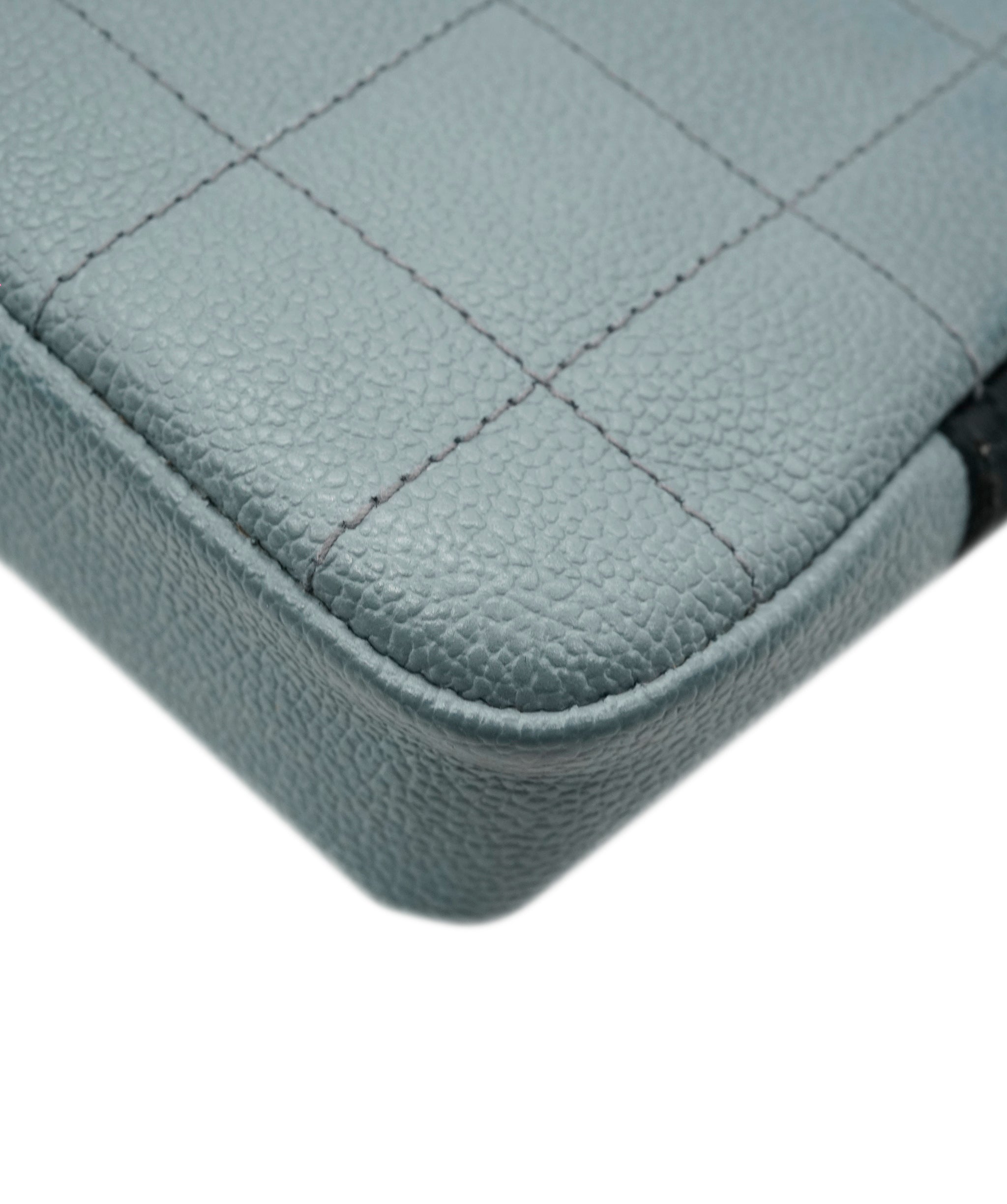 Chanel chocolate gray/blue ba AKC0092