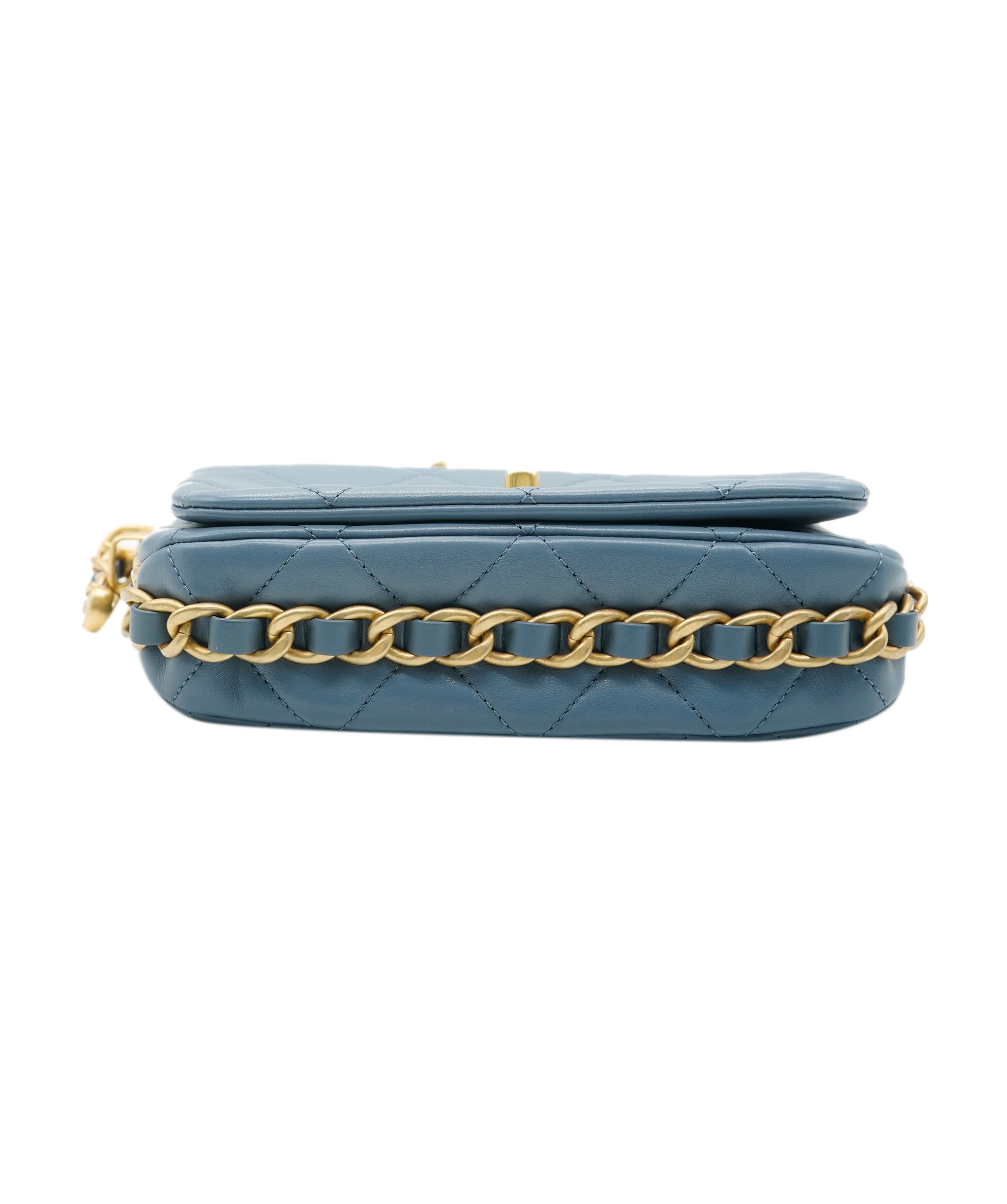 Chanel lambskin pale blue bag AKC0090