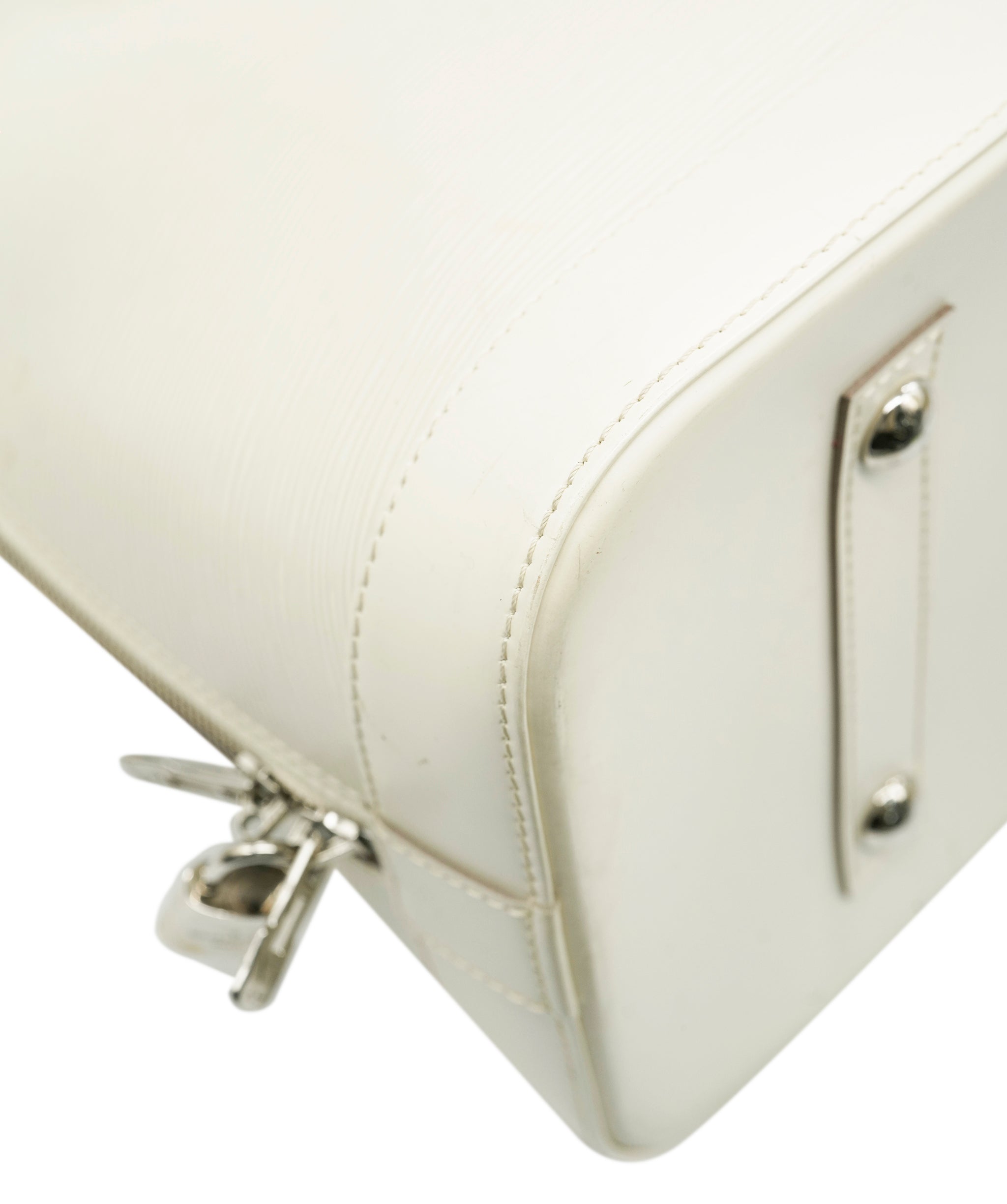 Louis Vuitton Alma GM White ALC3557