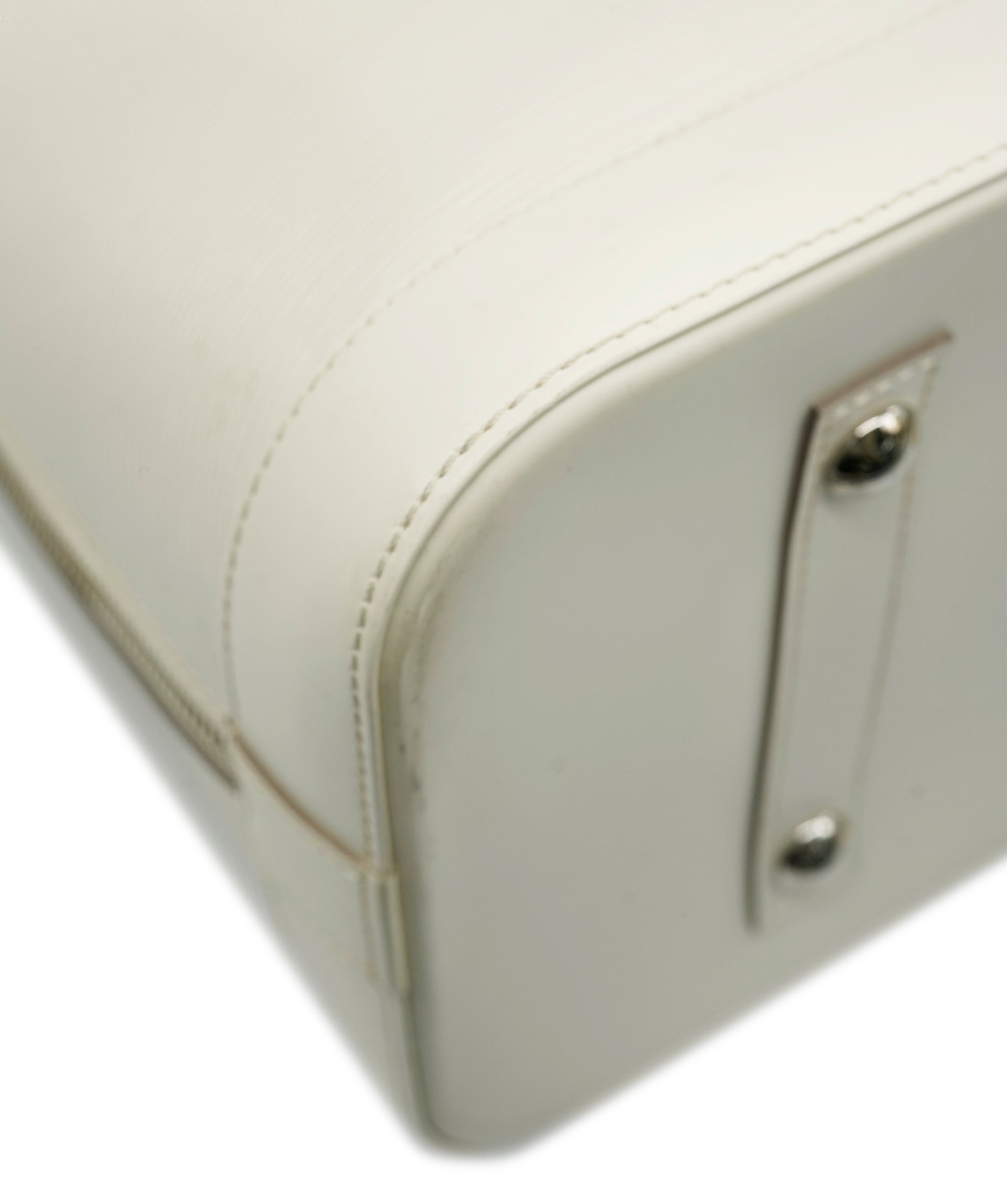 Louis Vuitton Alma GM White ALC3557