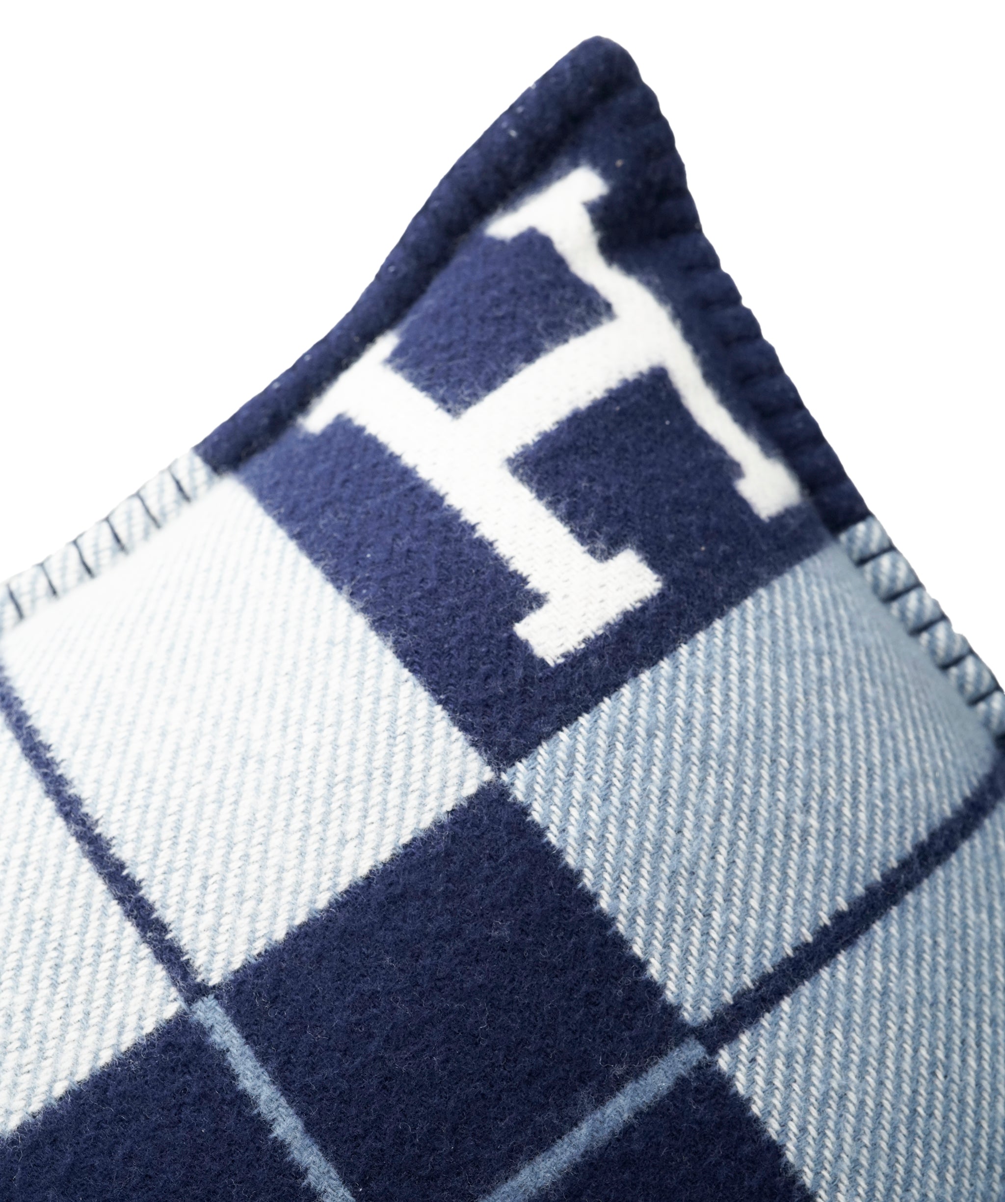 Hermès Avalon III Pillow Caban 014099AG DBXM0080