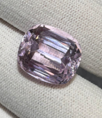 24.57ct Lite pink Kunzite DXBCS3710