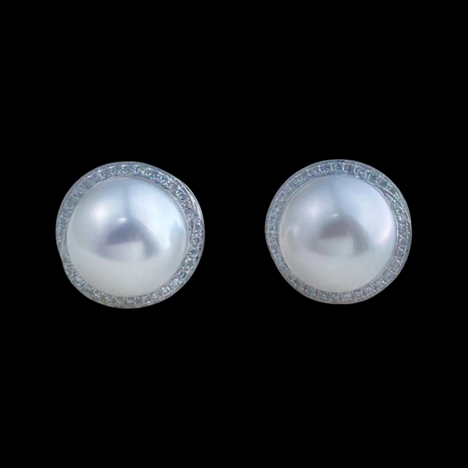South Sea White Pearl 11mm & 0.35ct Diamond Earrings set in 18K White Gold